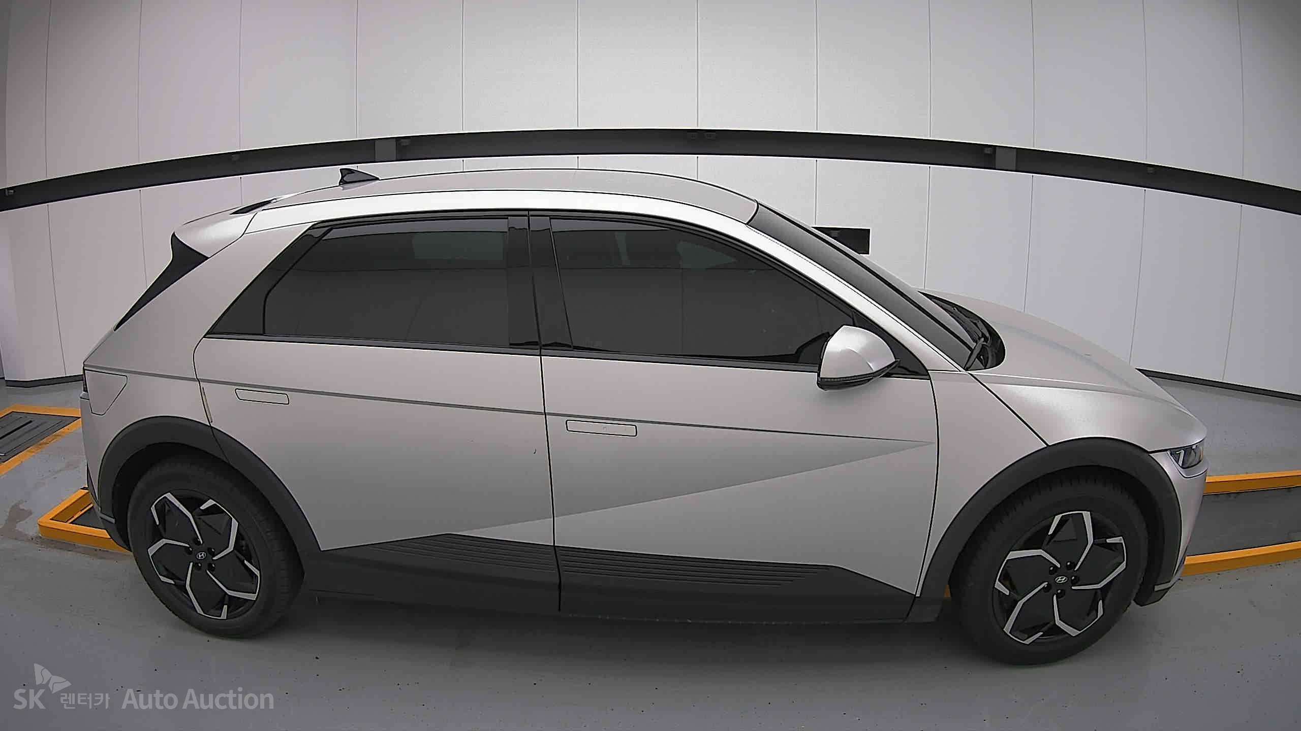 2022 - hyundai ioniq
