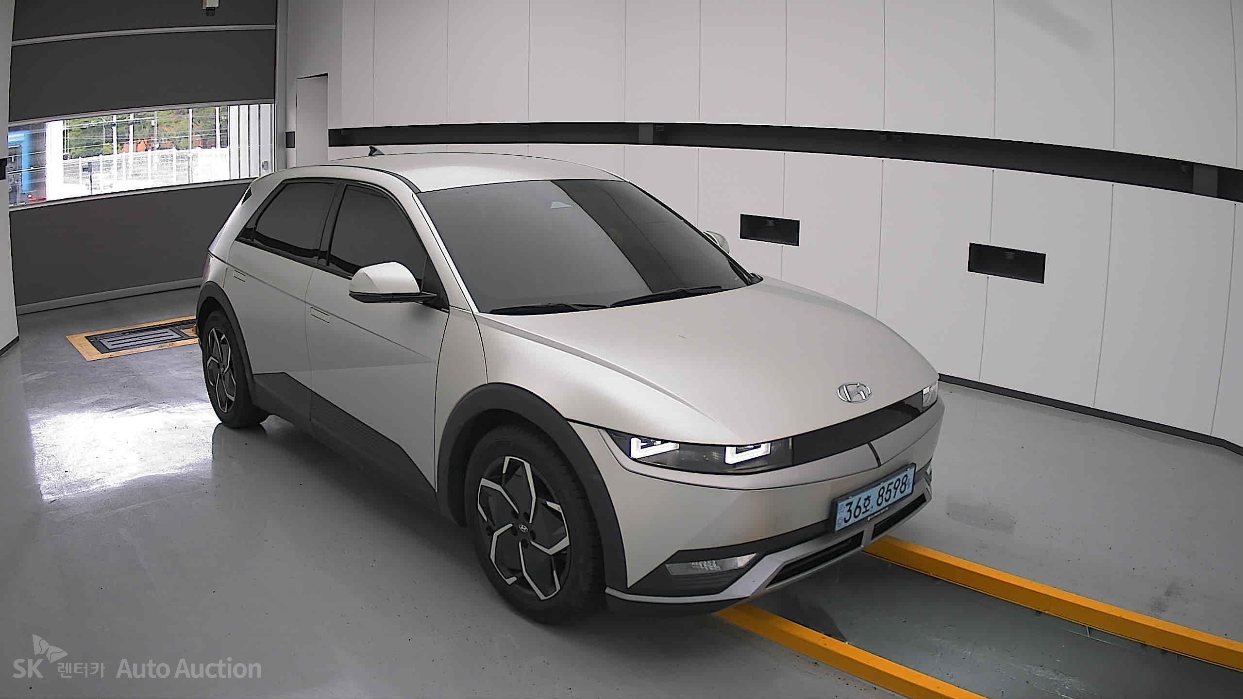 2022 - hyundai ioniq