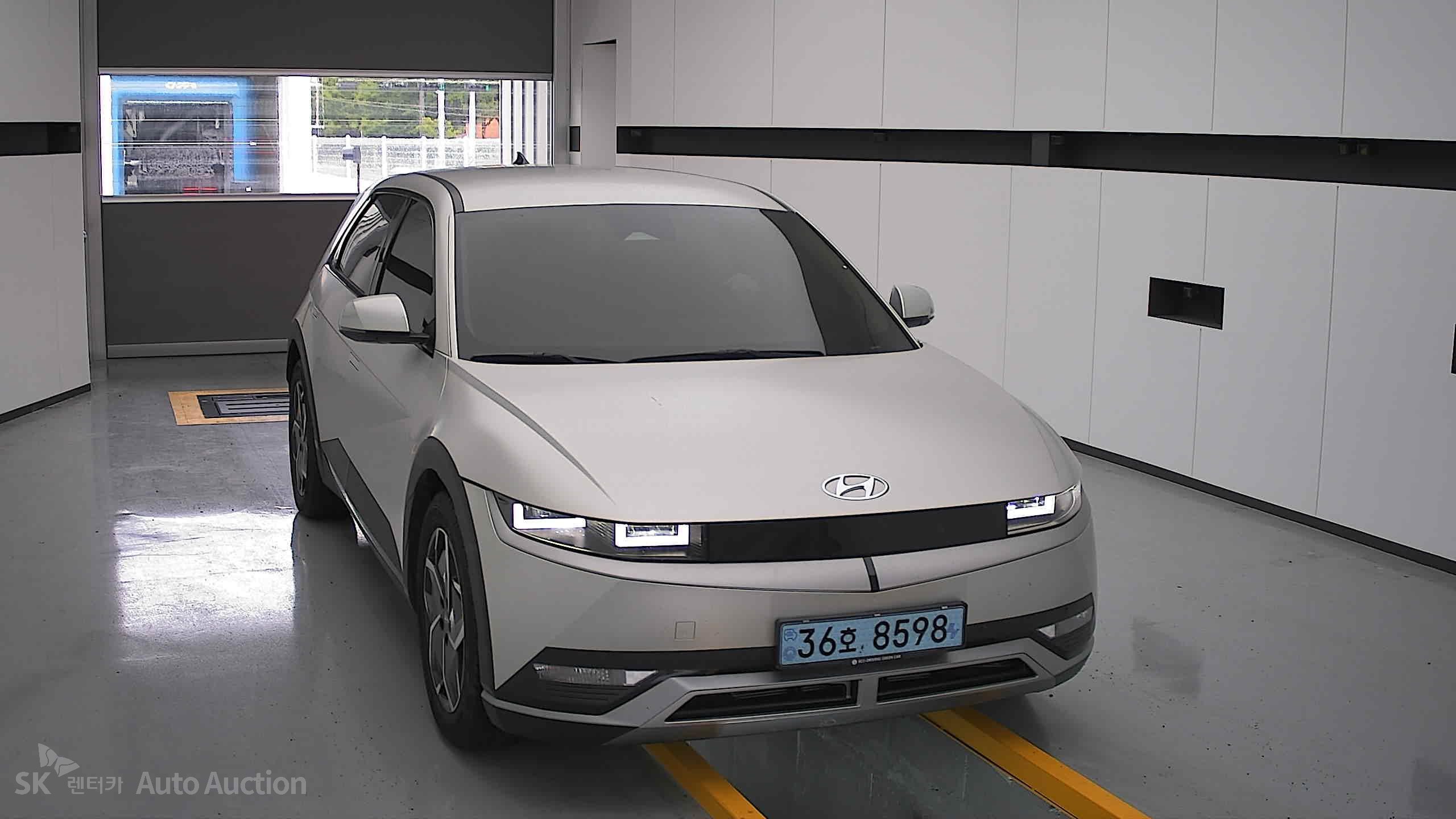 2022 - hyundai ioniq