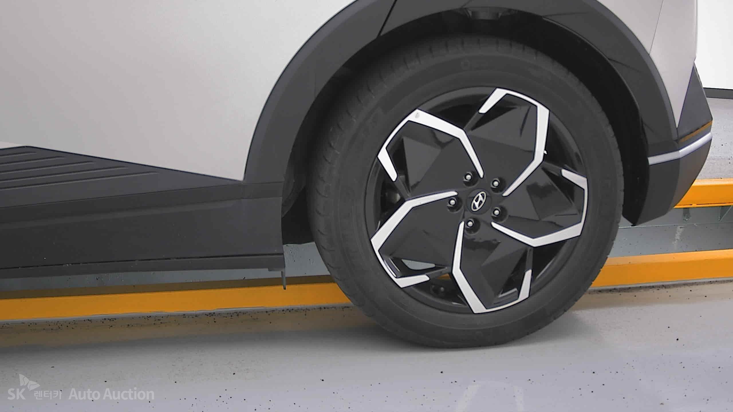 2022 - hyundai ioniq