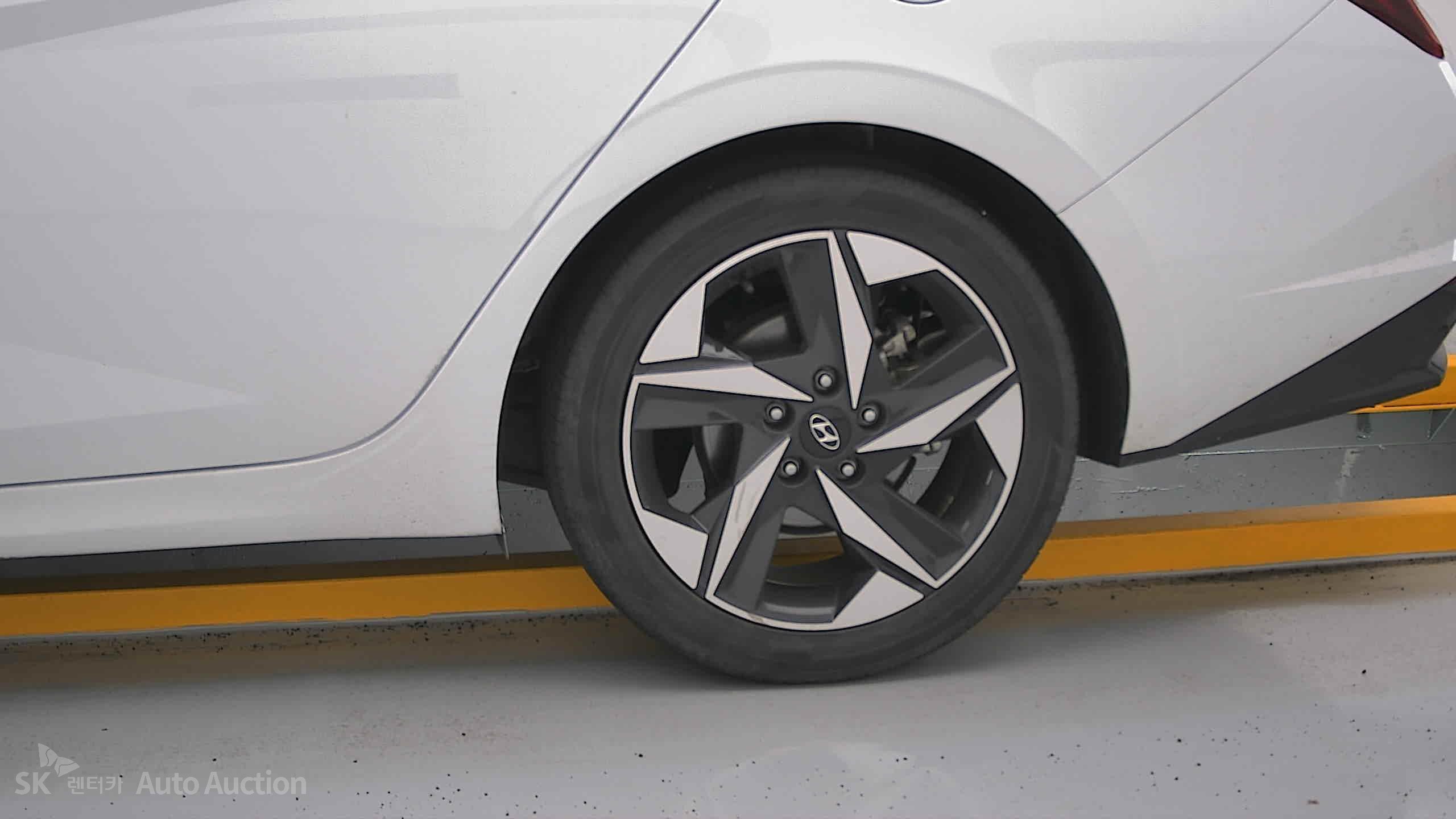 2023 - hyundai avante