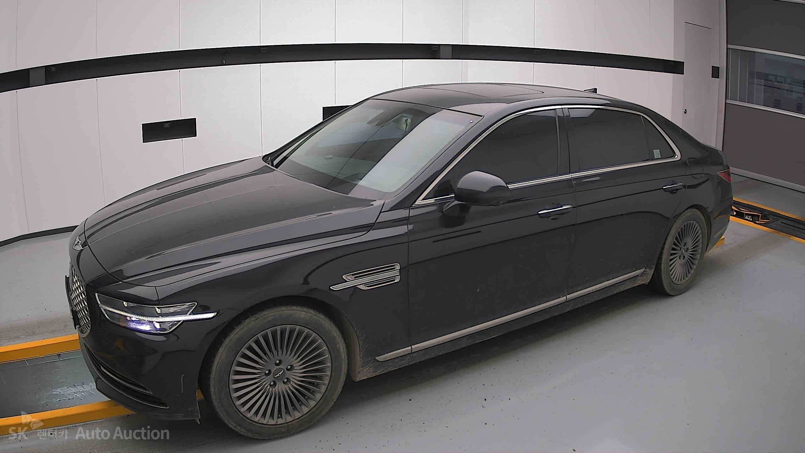 2021 - genesis g90