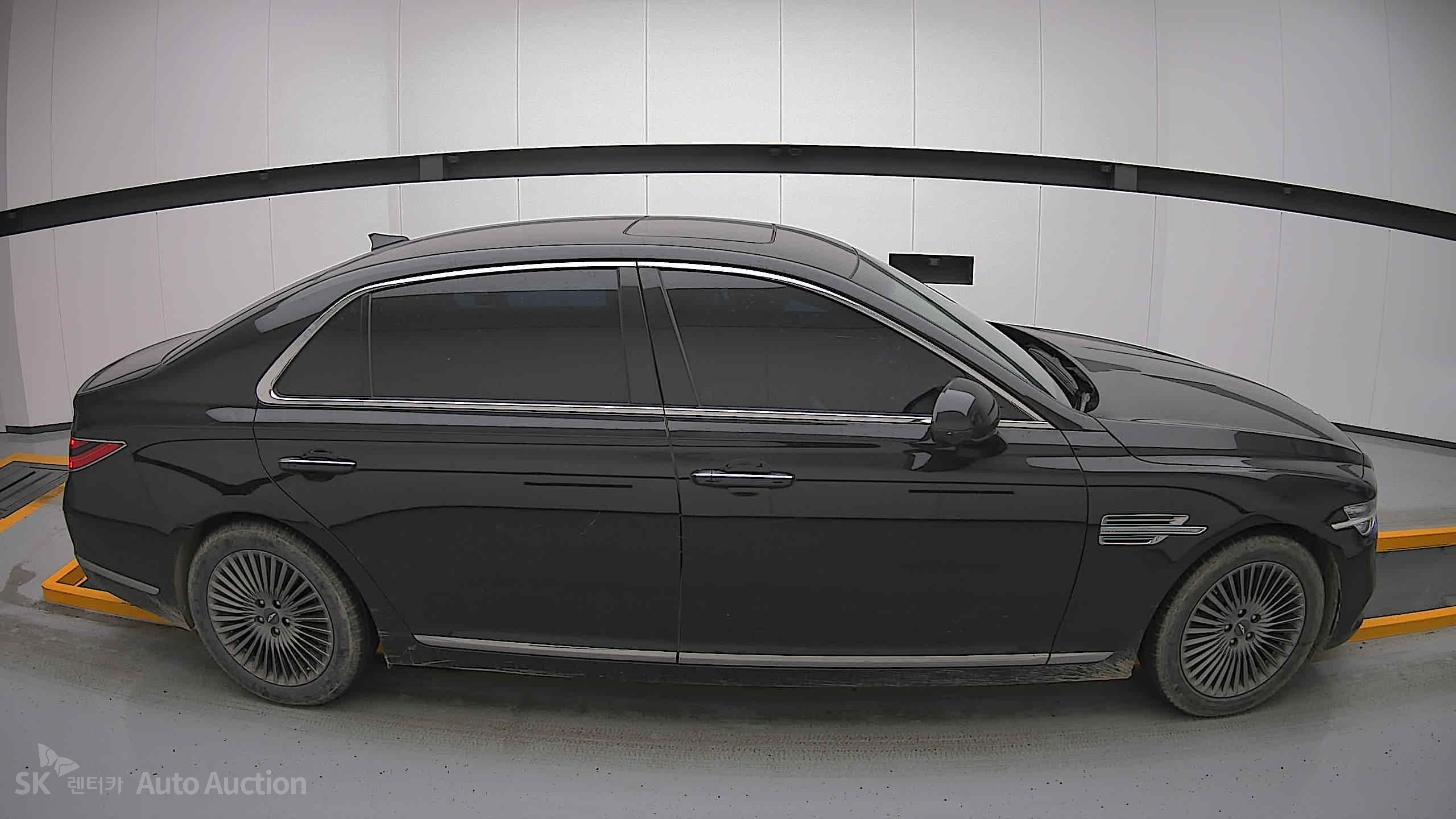 2021 - genesis g90
