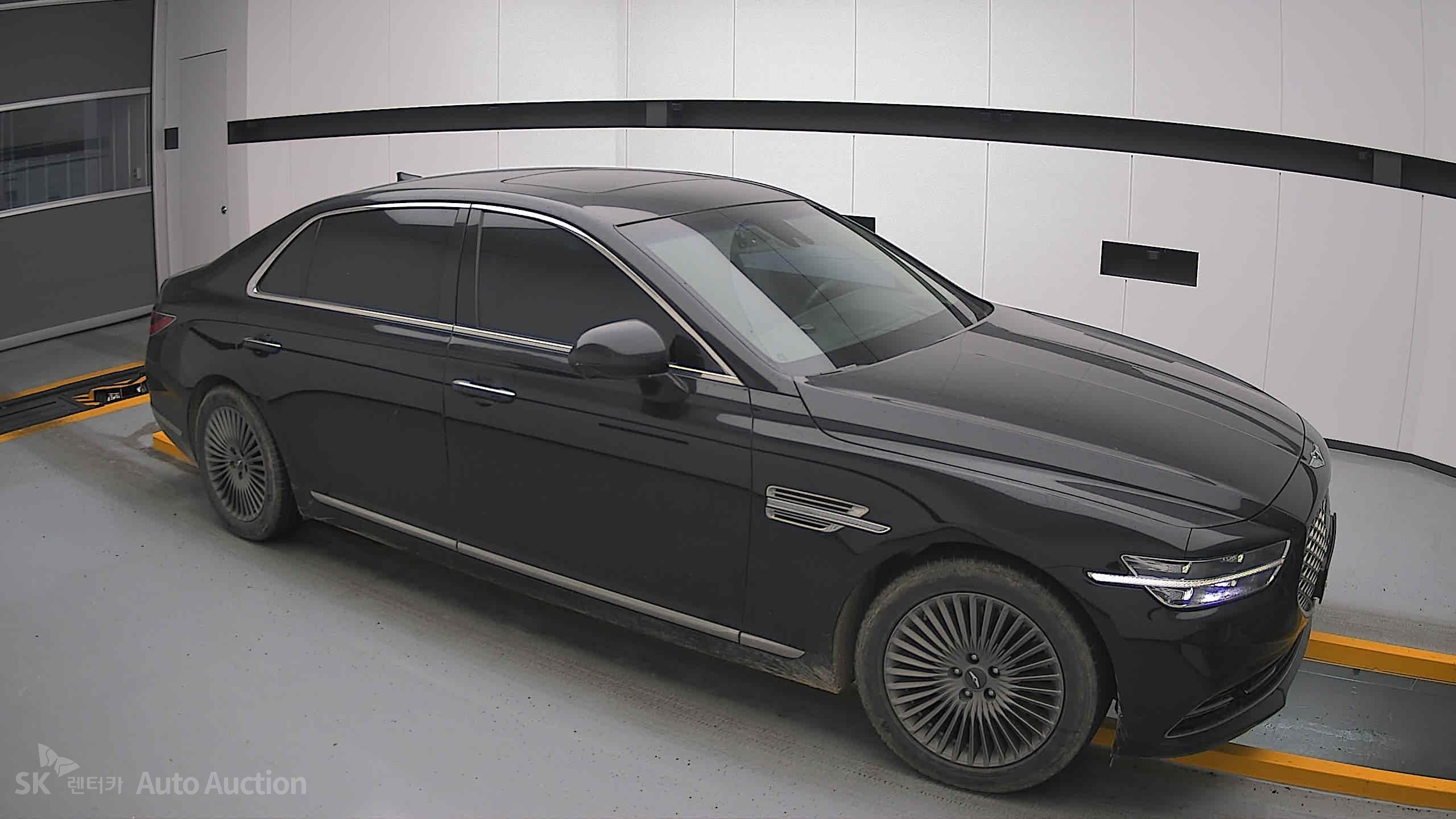 2021 - genesis g90