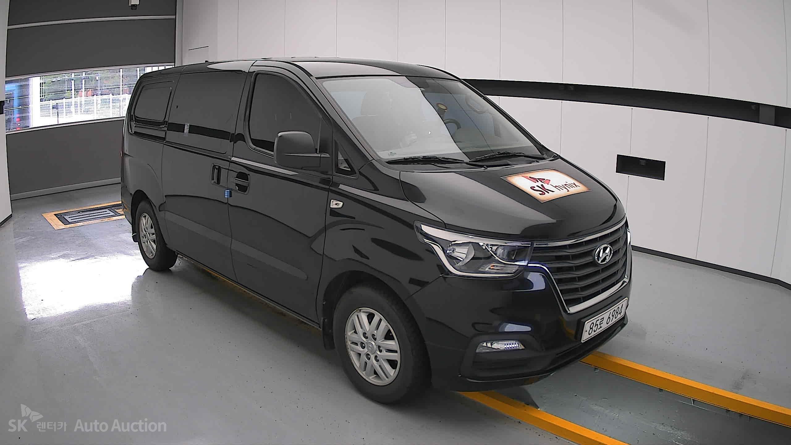2021 - hyundai grand starex