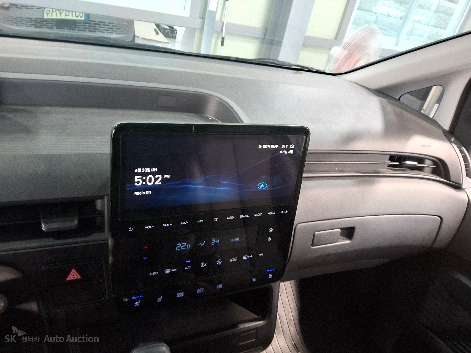 2024 - hyundai staria
