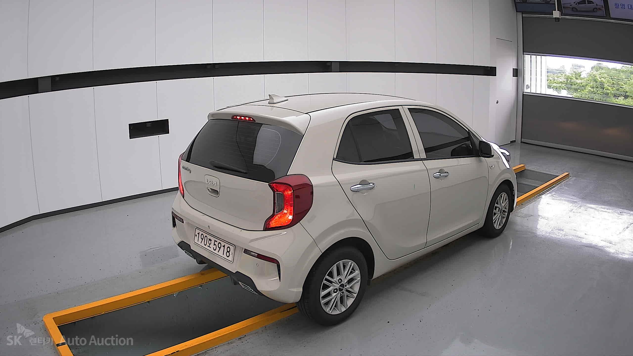 2022 - kia morning
