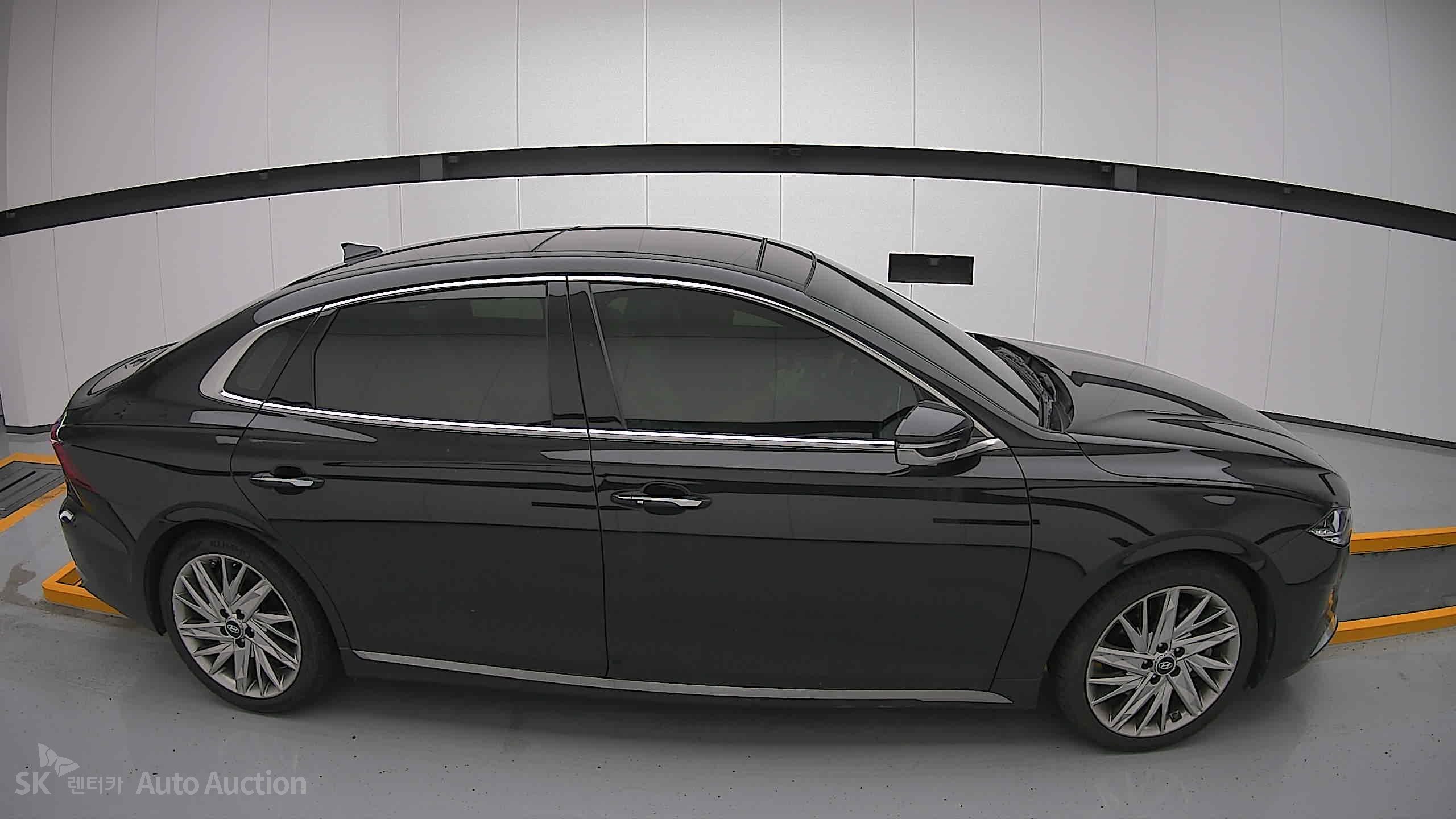 2022 - hyundai grandeur
