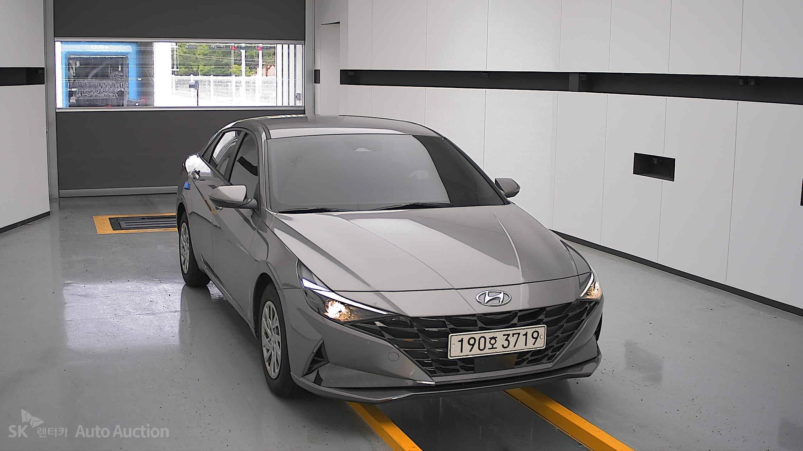 2022 - hyundai avante