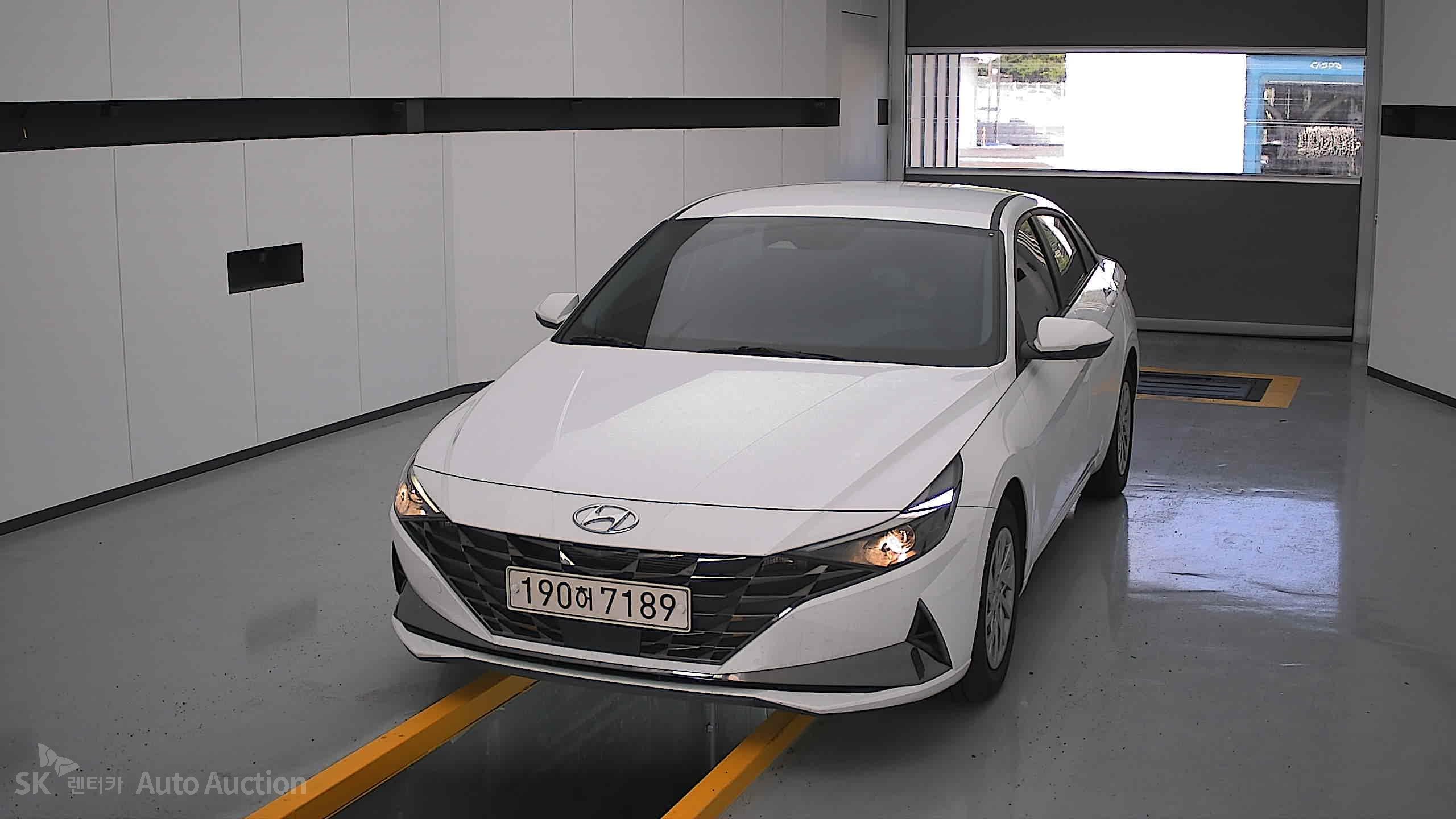 2022 - hyundai avante