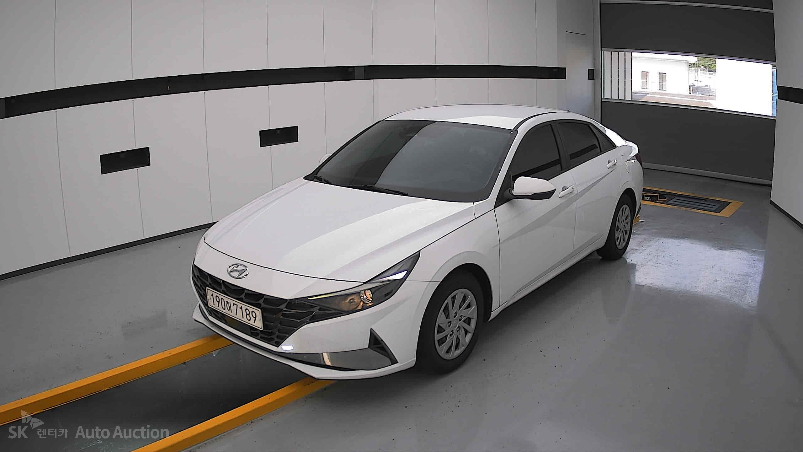 2022 - hyundai avante