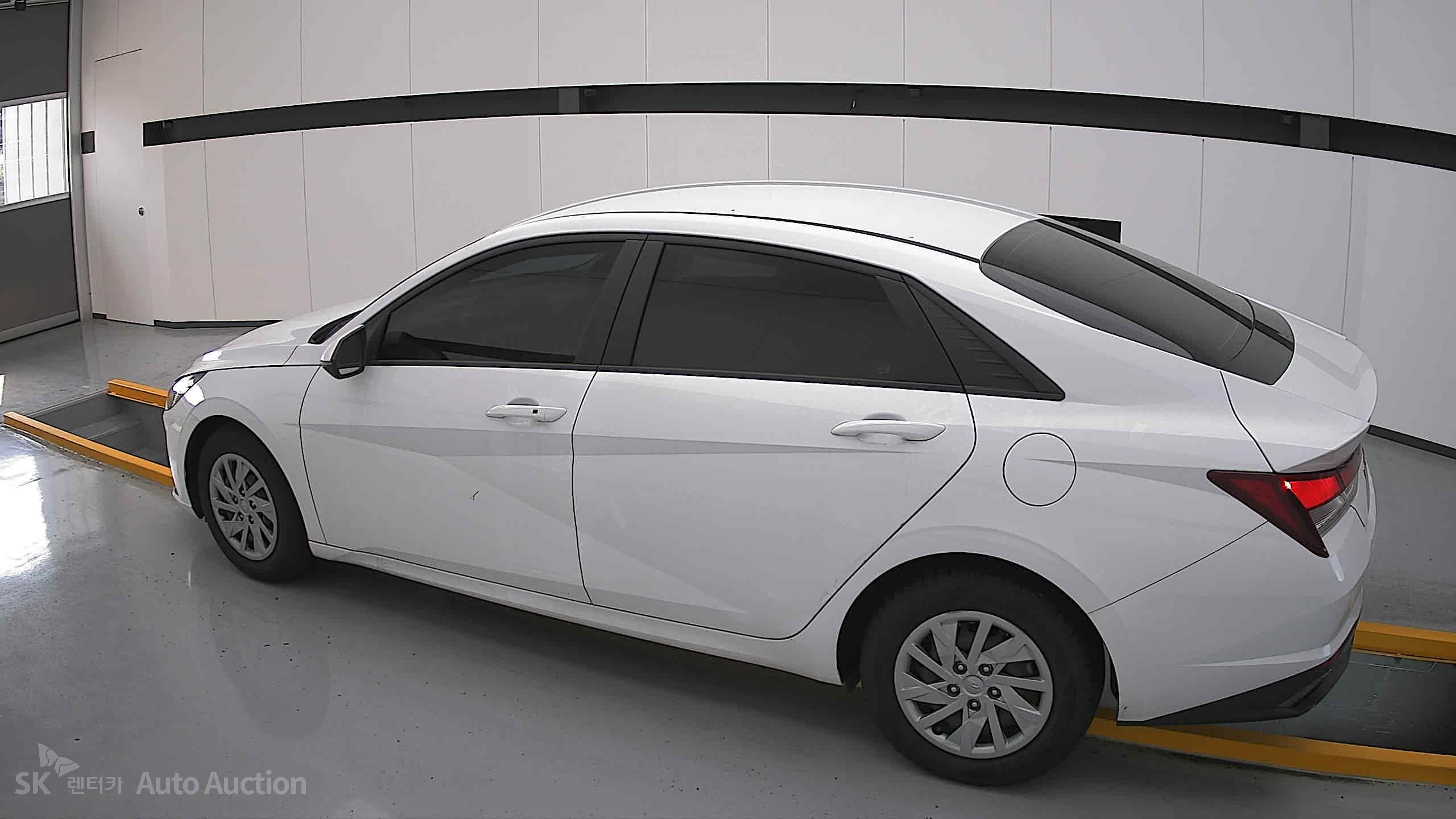 2022 - hyundai avante