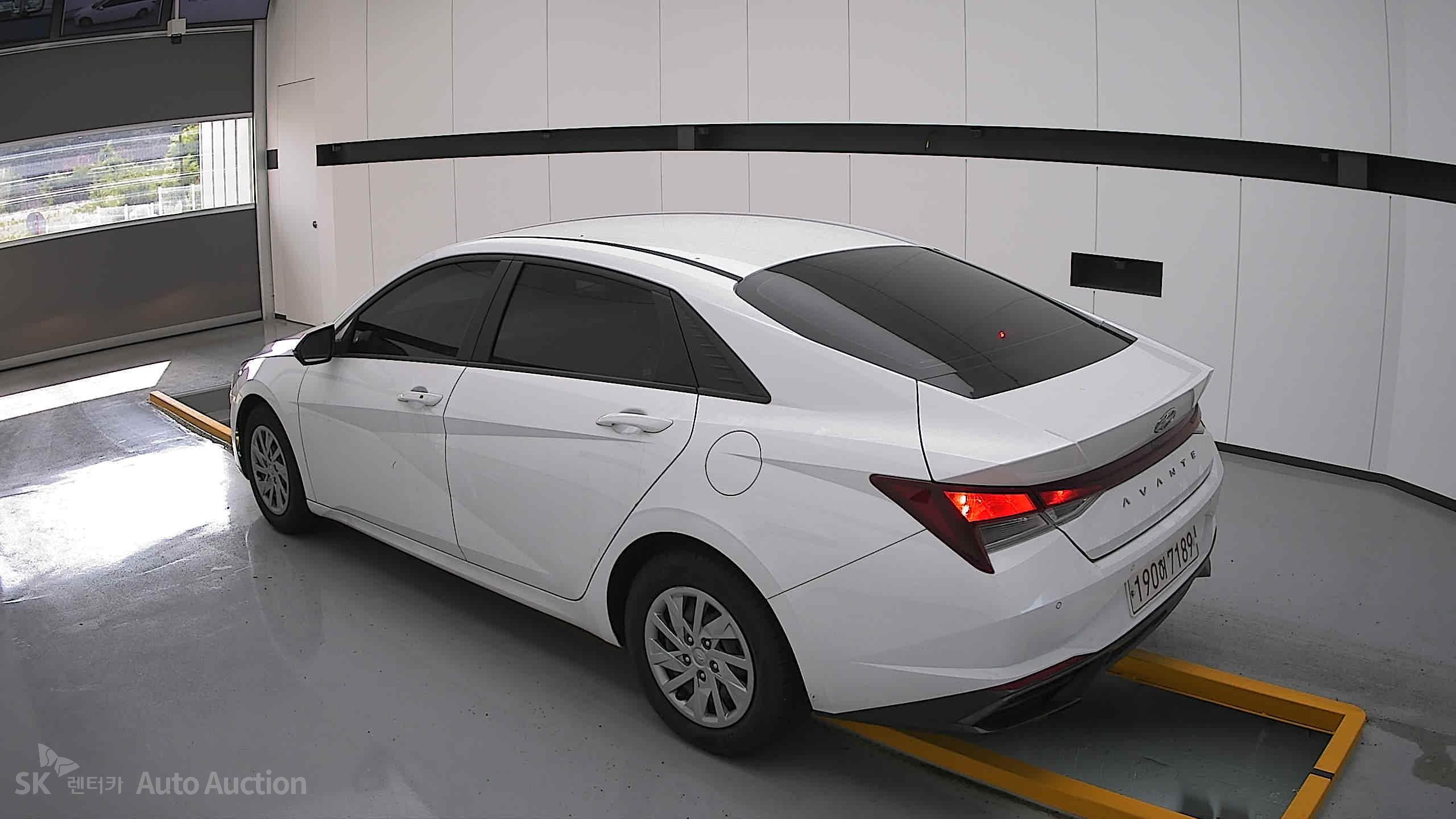 2022 - hyundai avante