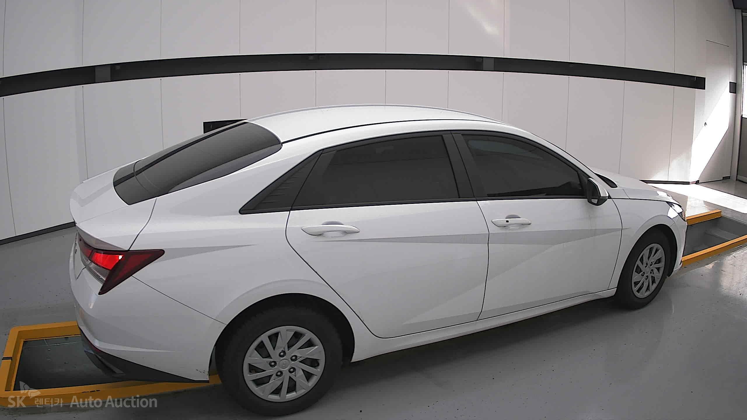 2022 - hyundai avante