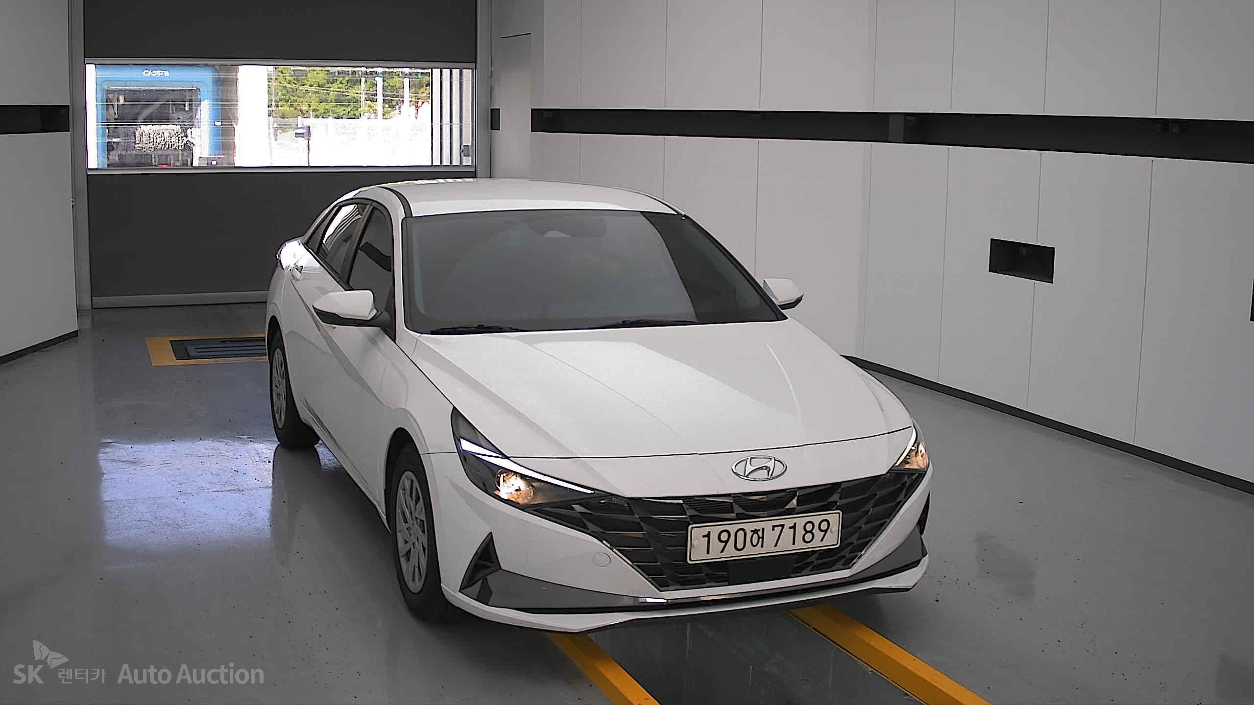 2022 - hyundai avante