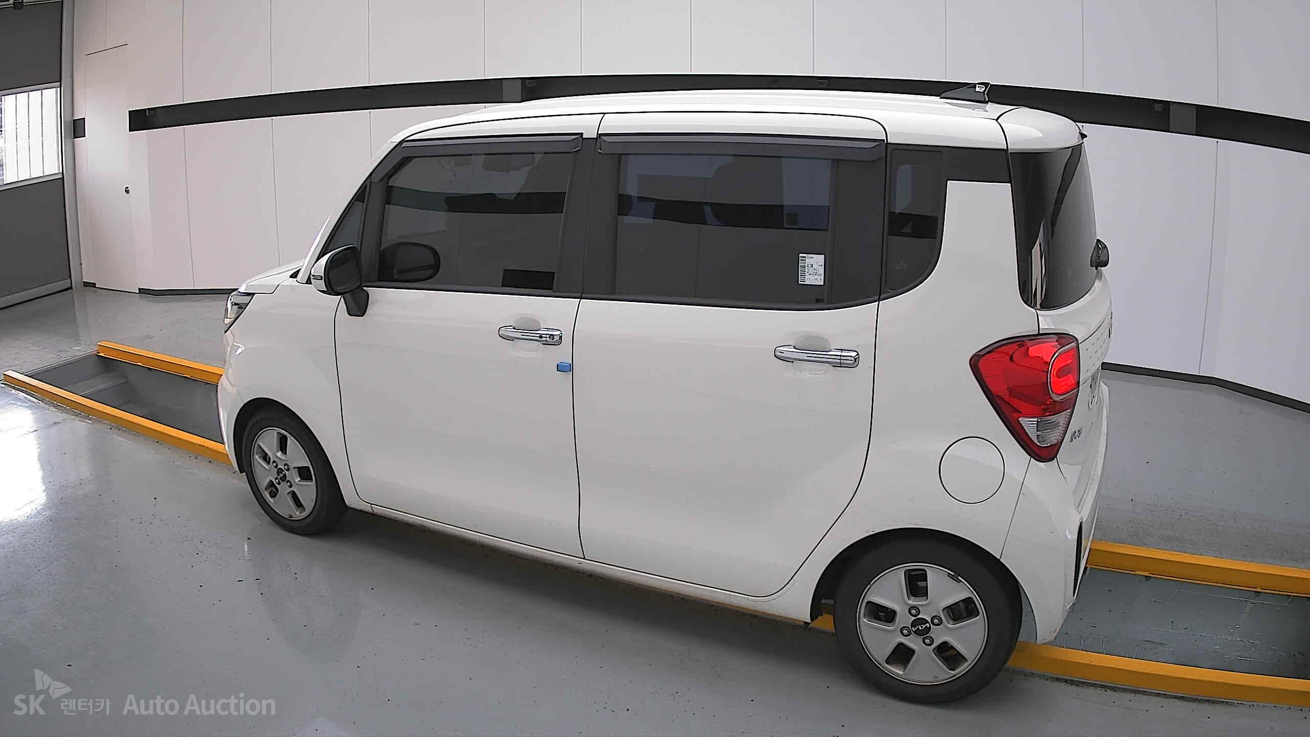 2022 - kia ray