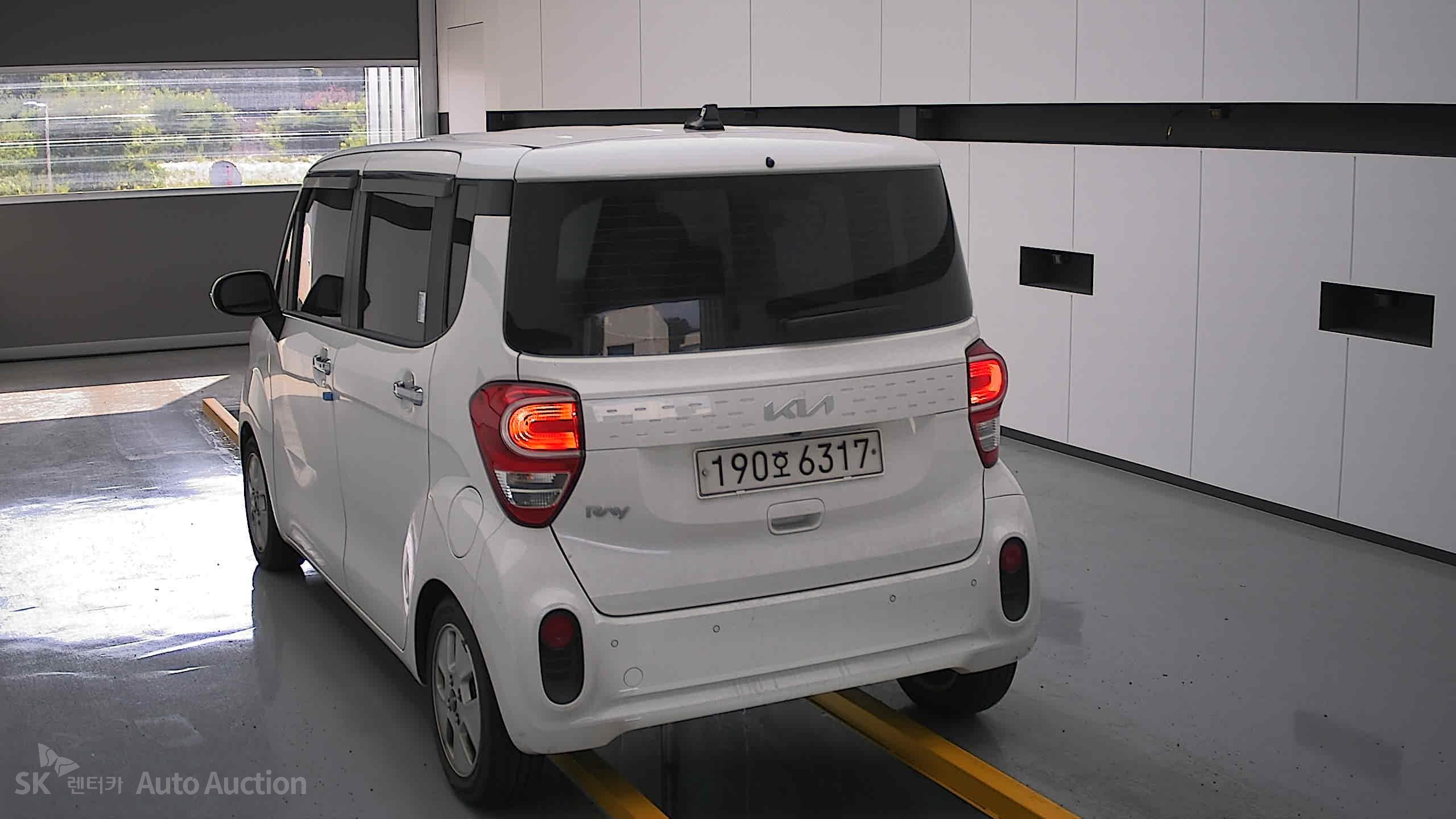 2022 - kia ray