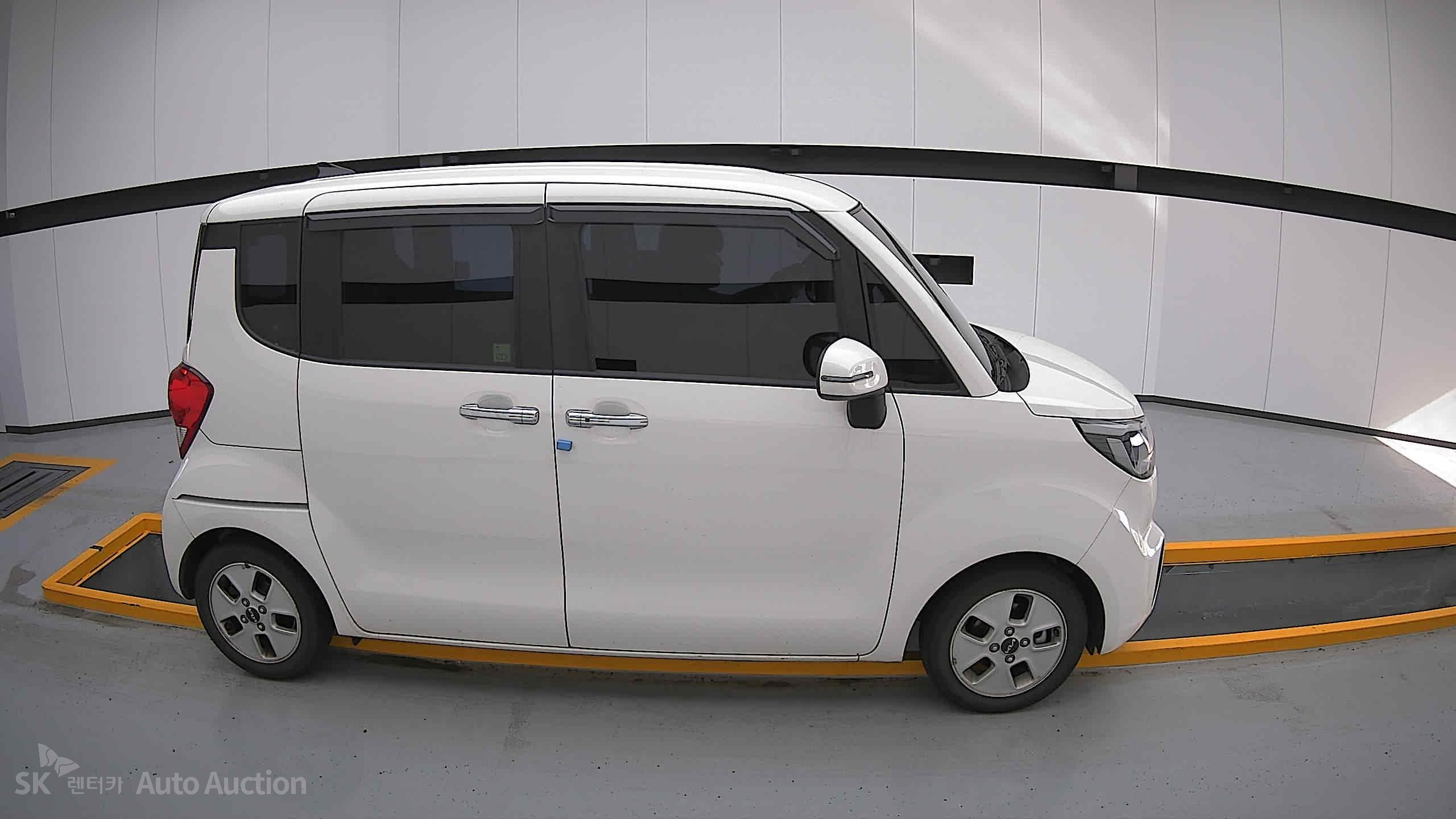 2022 - kia ray