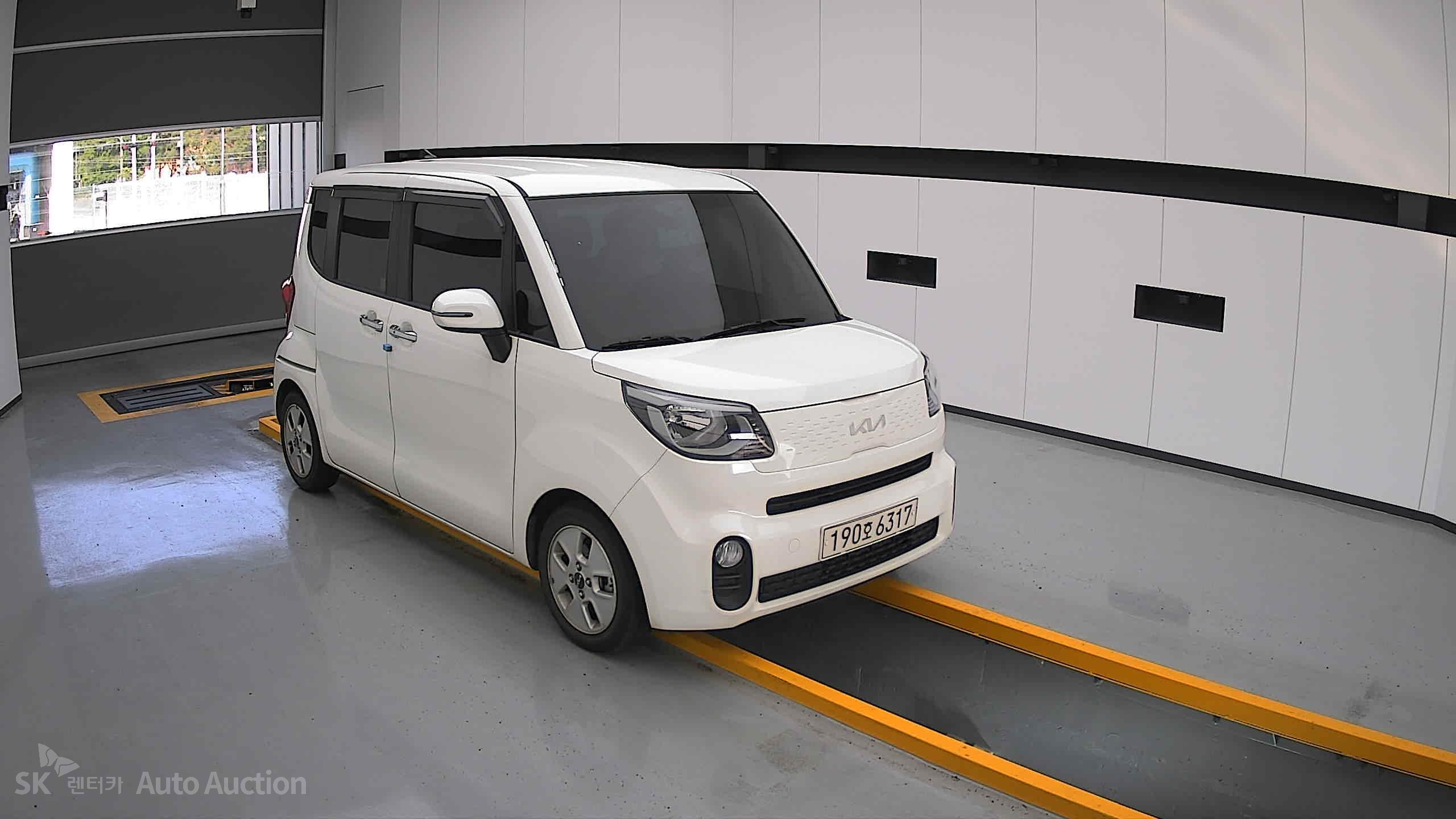 2022 - kia ray