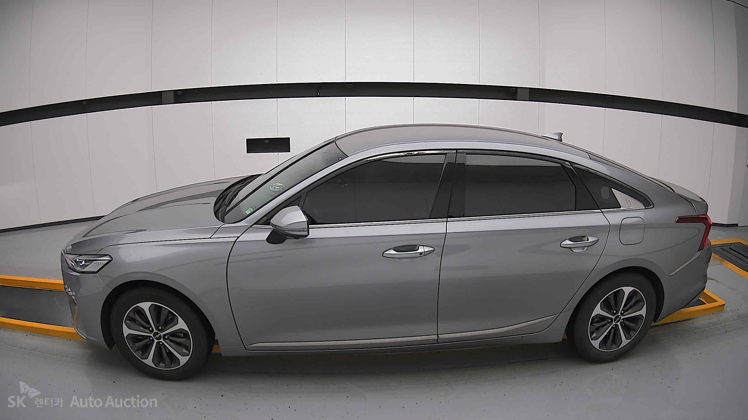 2022 - kia k8