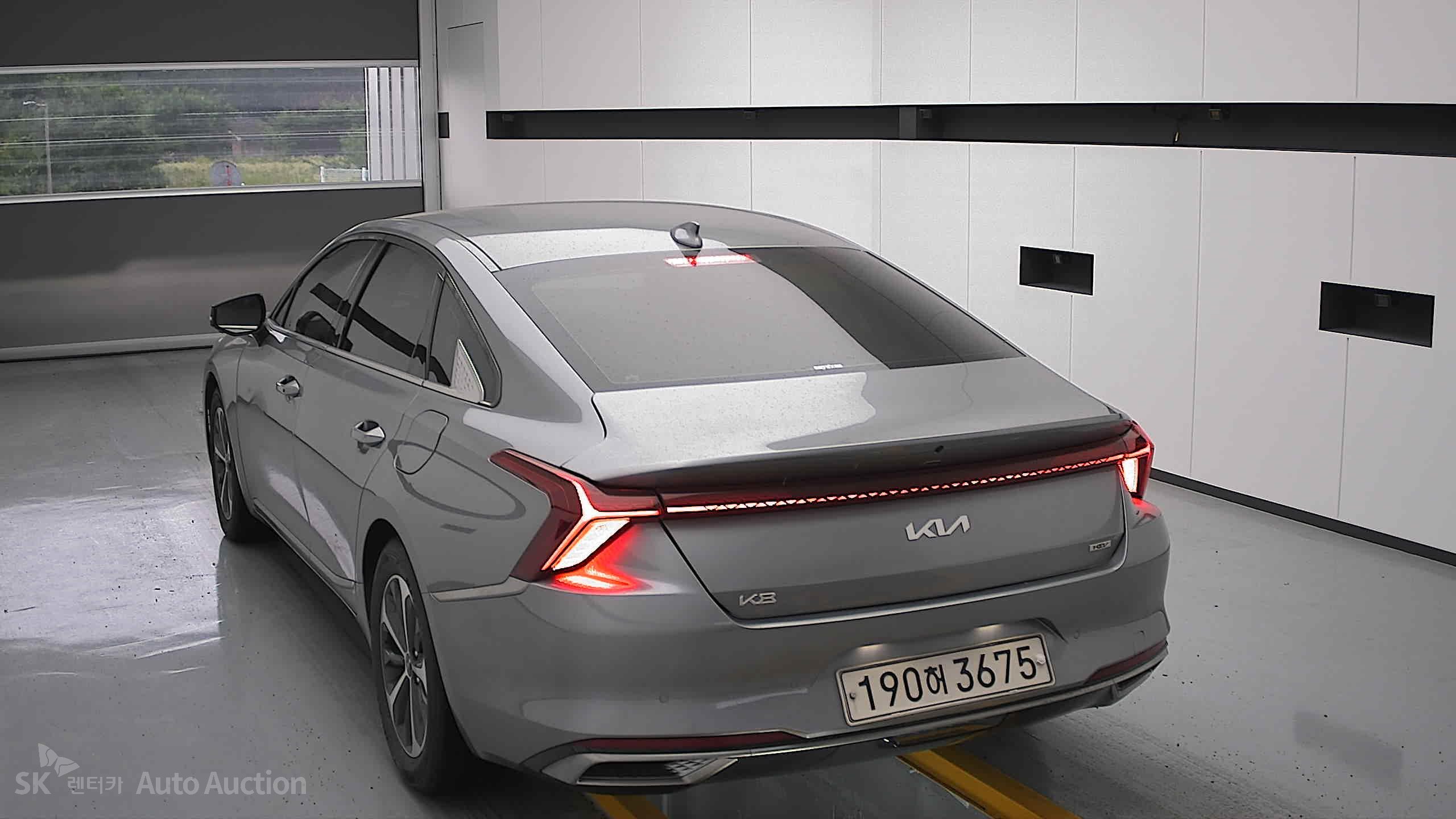 2022 - kia k8