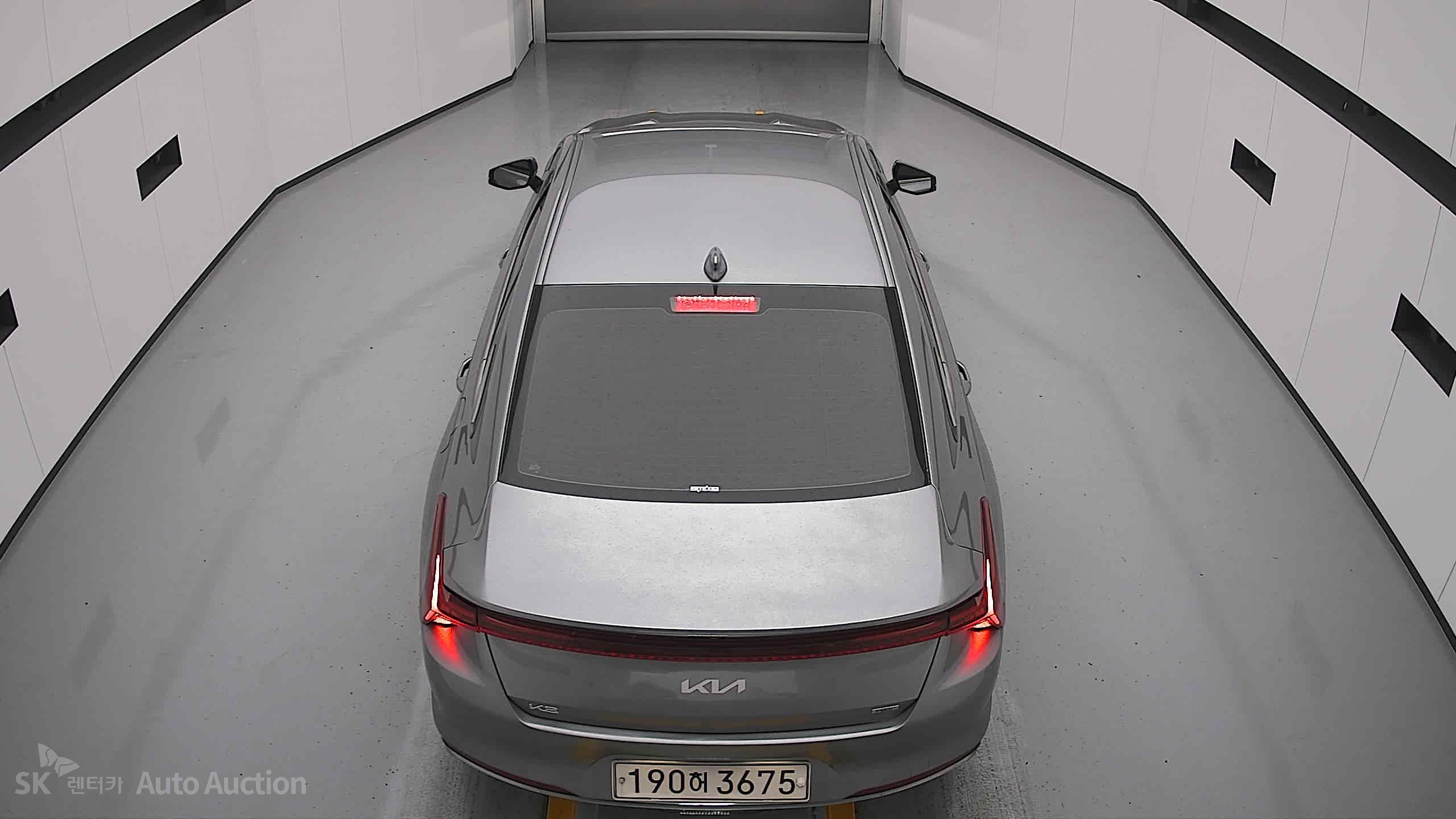 2022 - kia k8