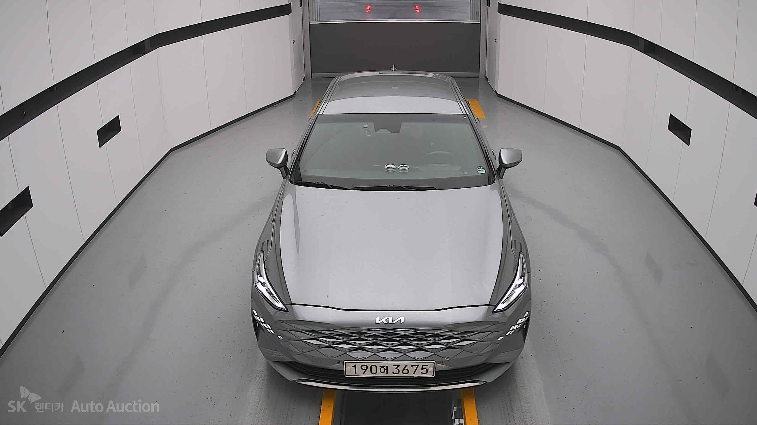 2022 - kia k8