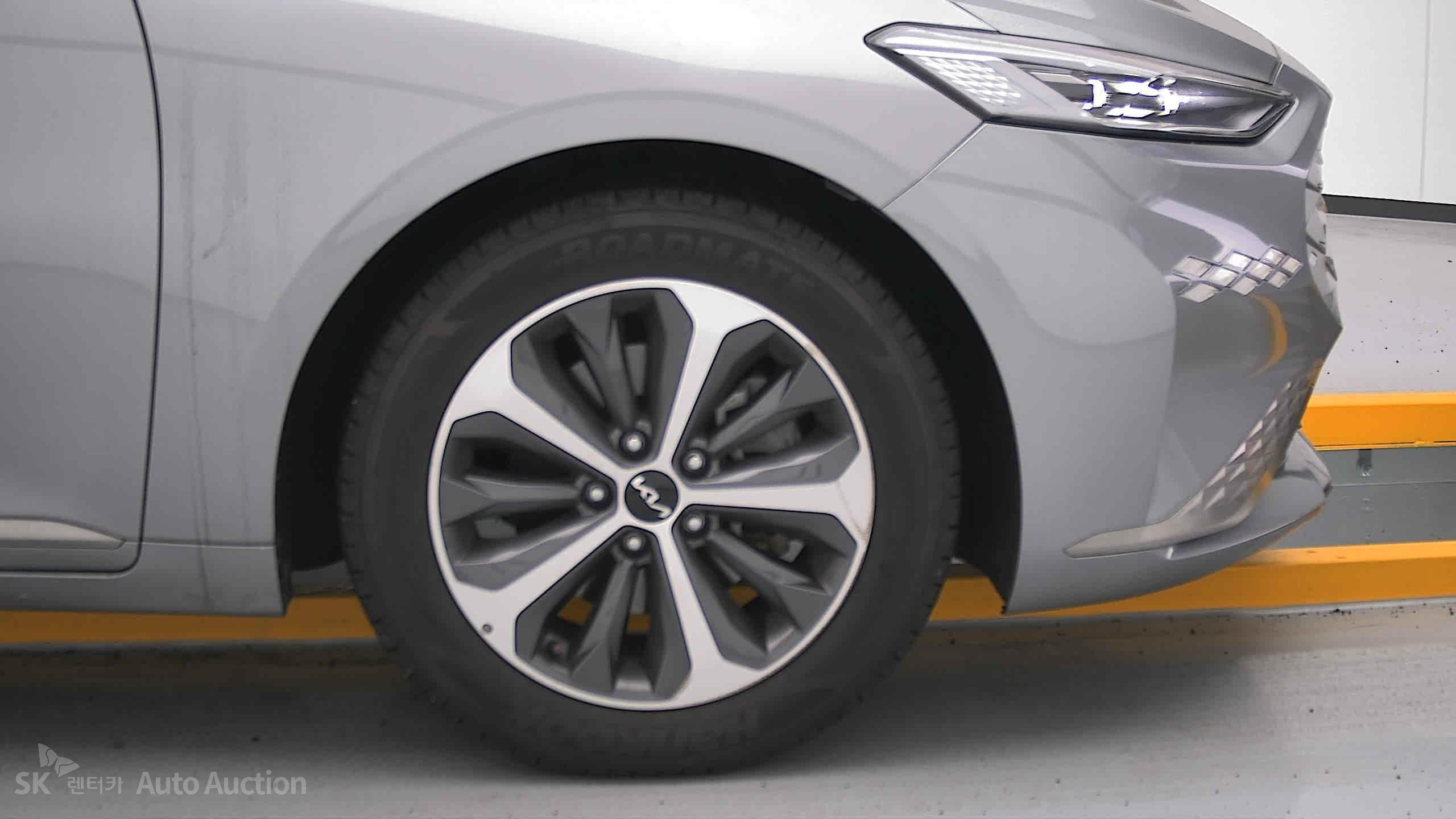 2022 - kia k8
