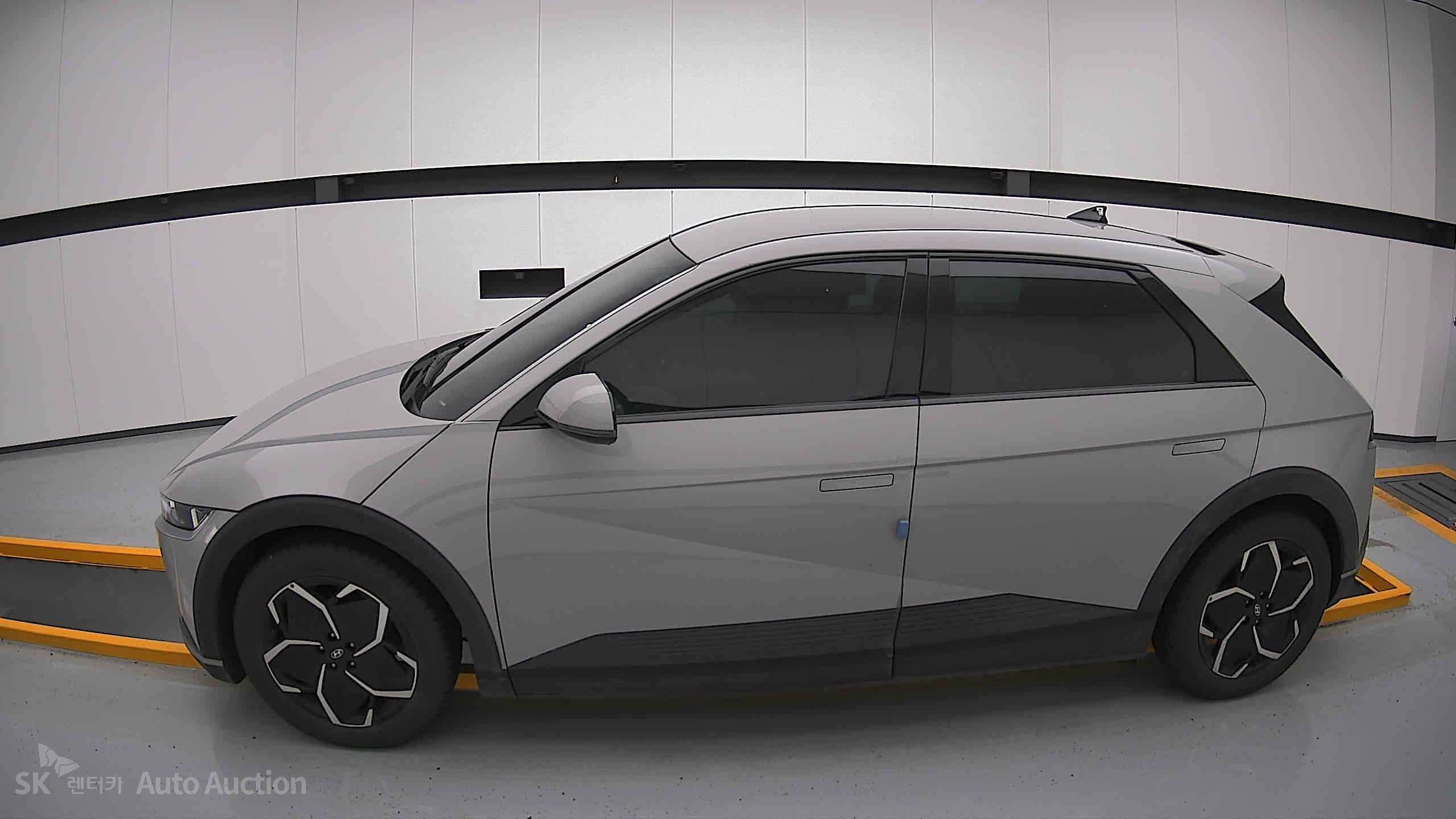 2022 - hyundai ioniq