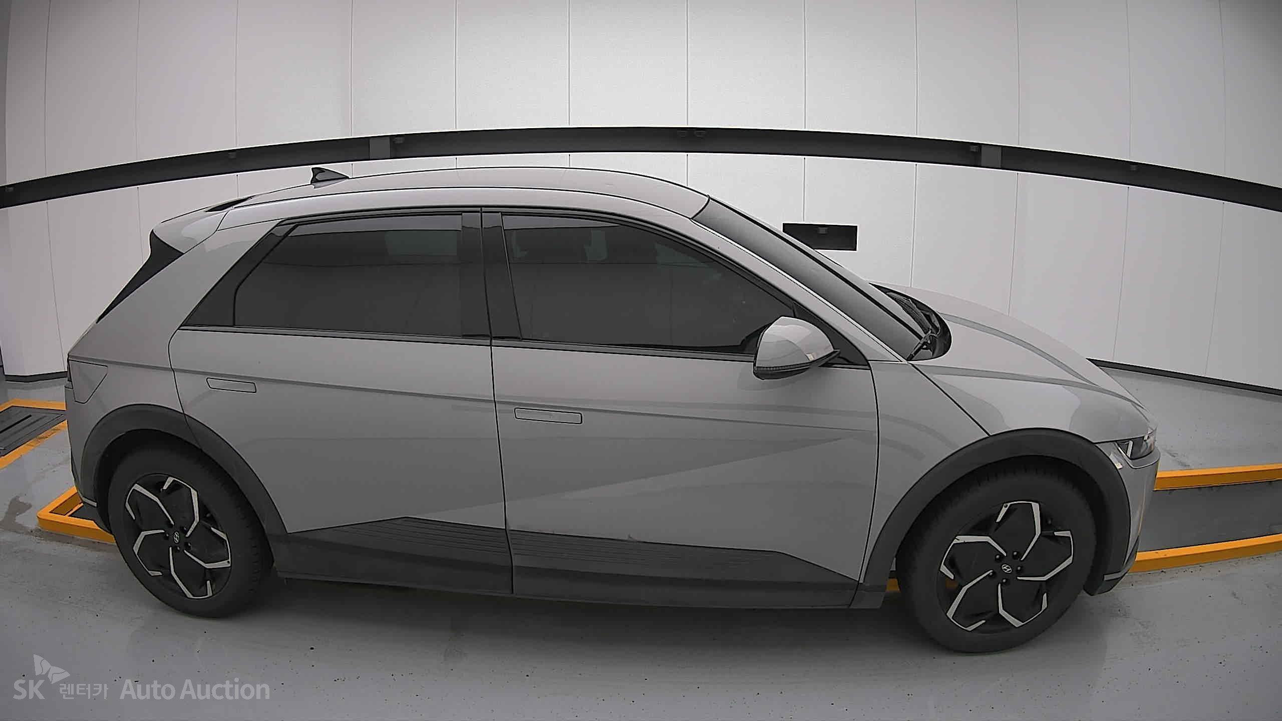2022 - hyundai ioniq