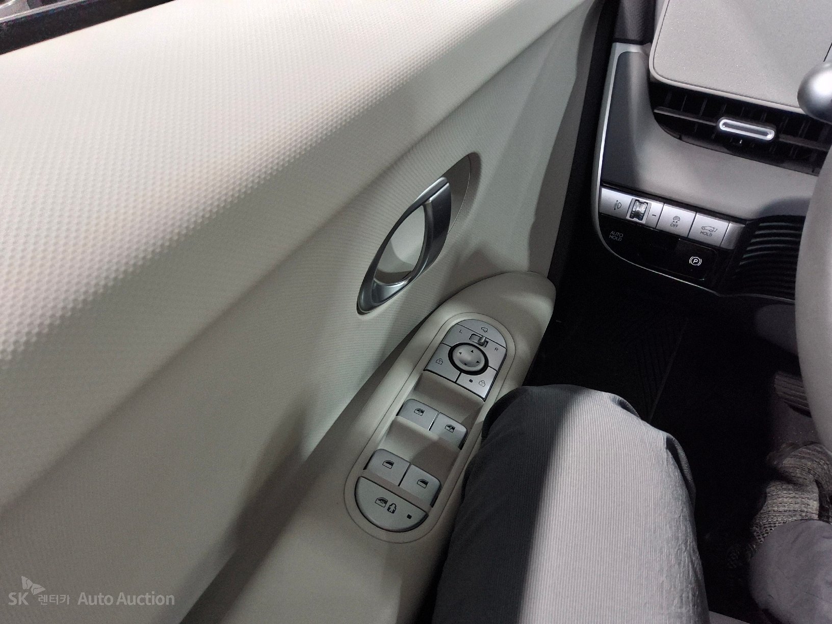 2022 - hyundai ioniq