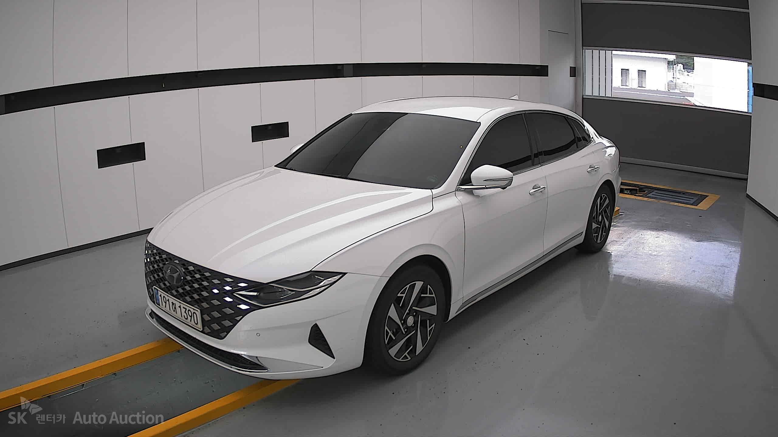 2022 - hyundai grandeur