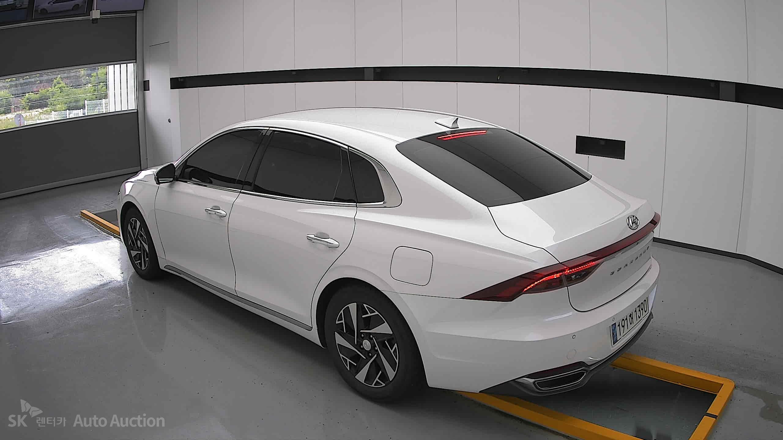 2022 - hyundai grandeur