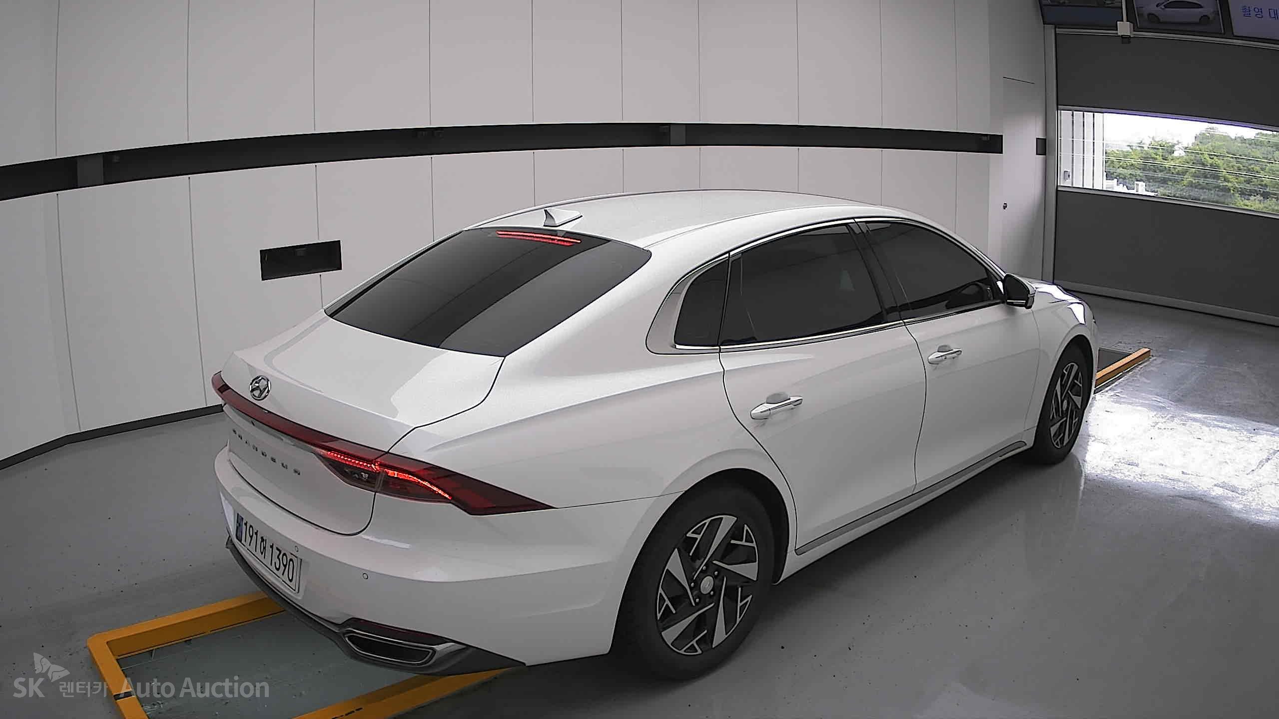 2022 - hyundai grandeur