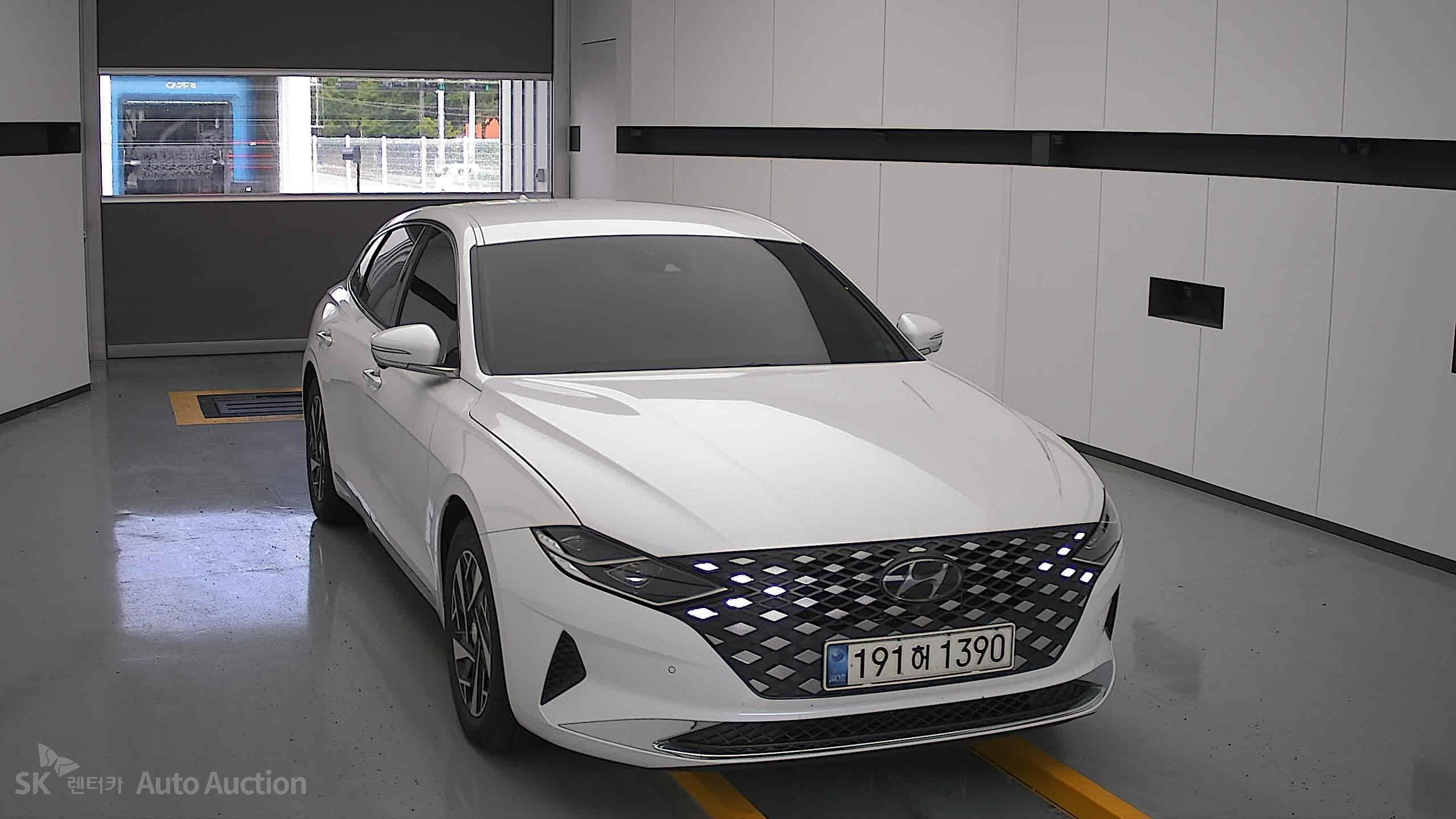 2022 - hyundai grandeur