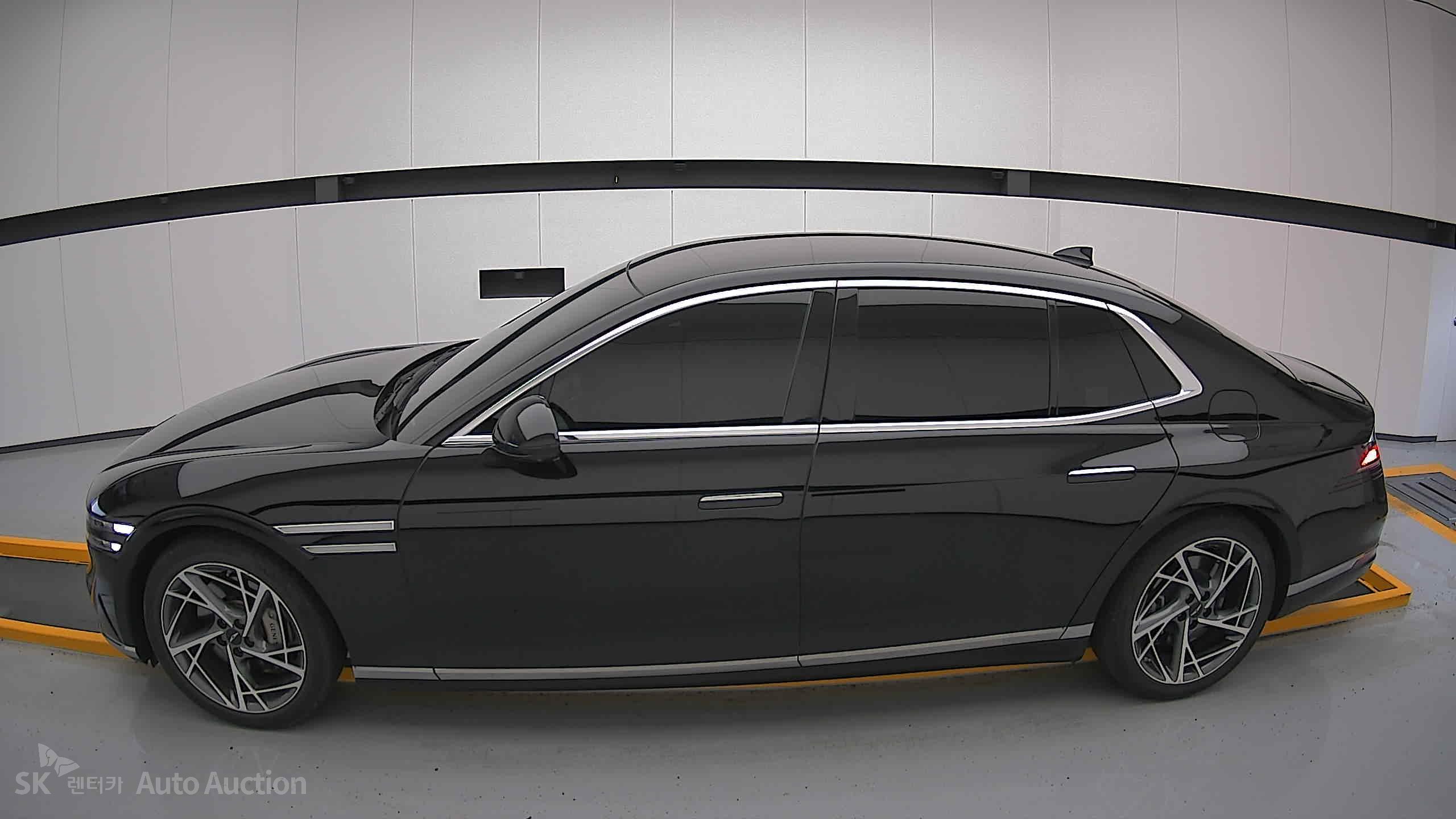2022 - genesis g90