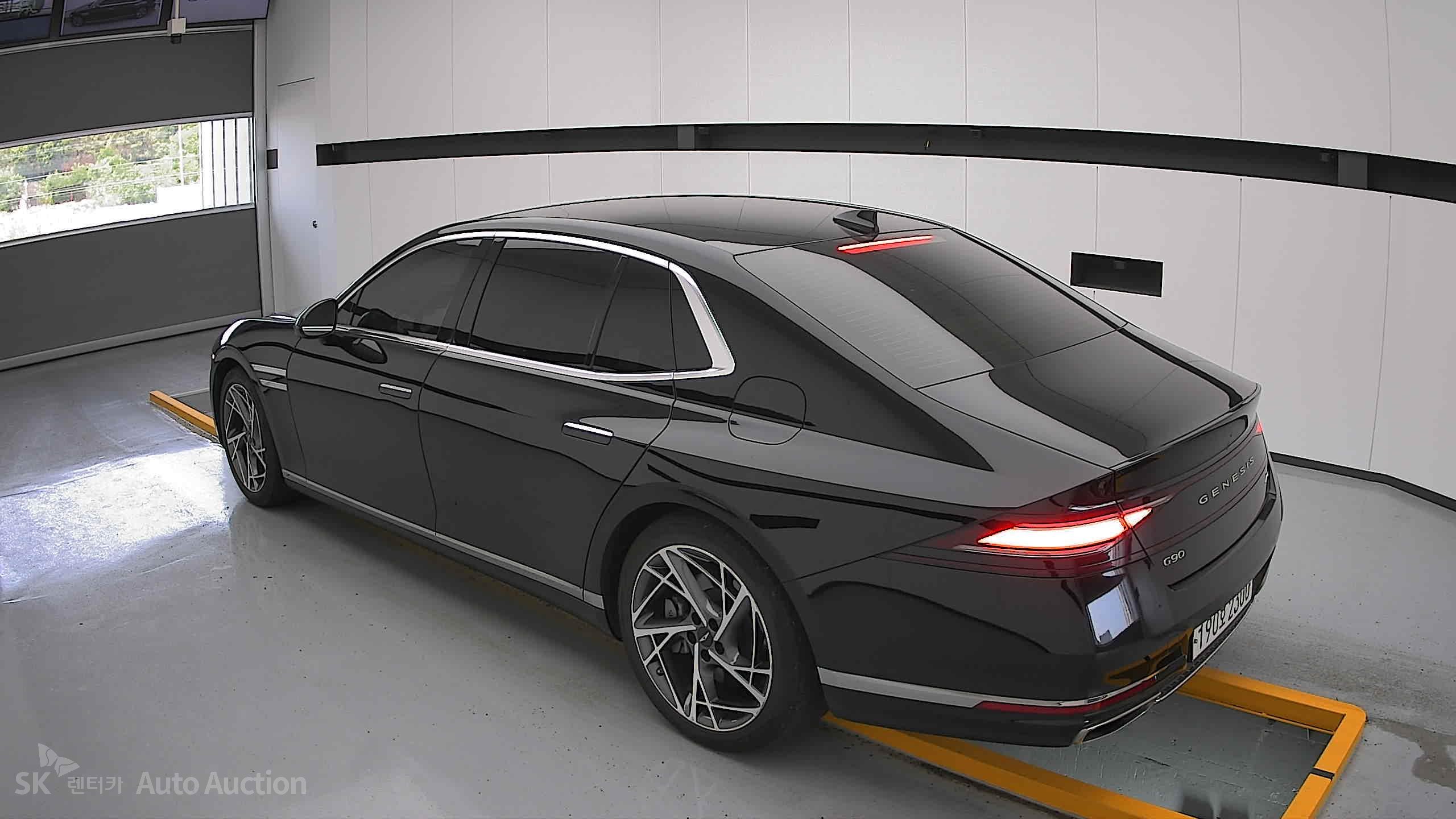 2022 - genesis g90