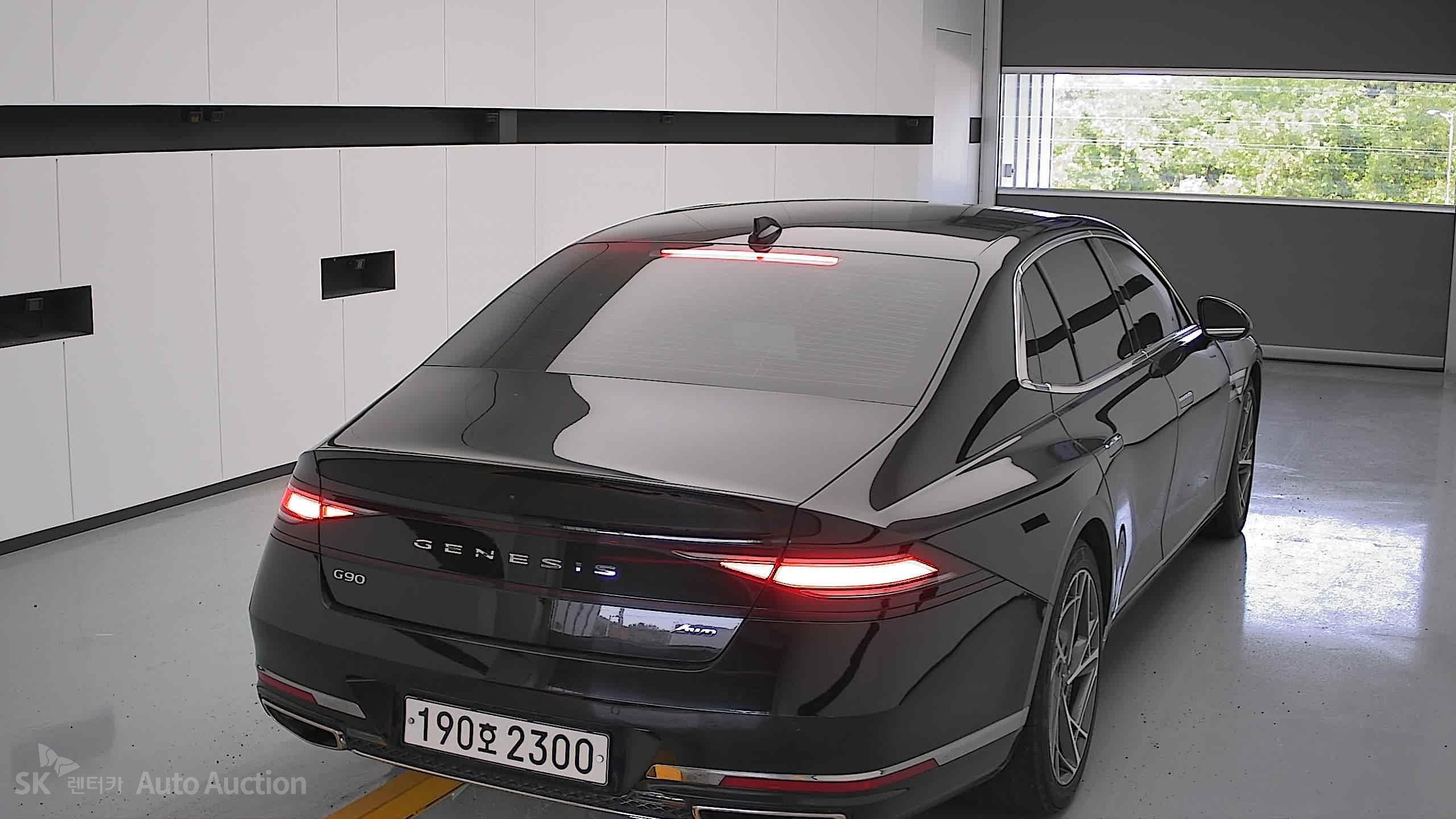 2022 - genesis g90