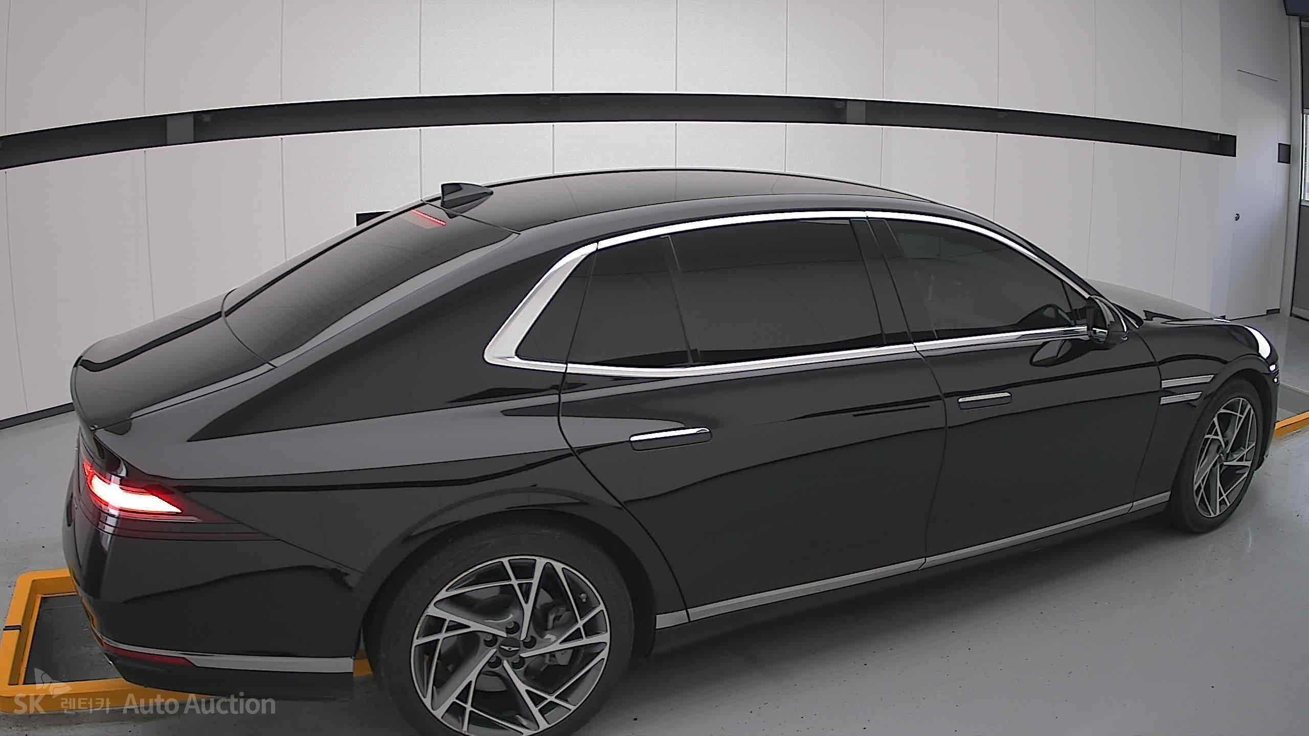 2022 - genesis g90