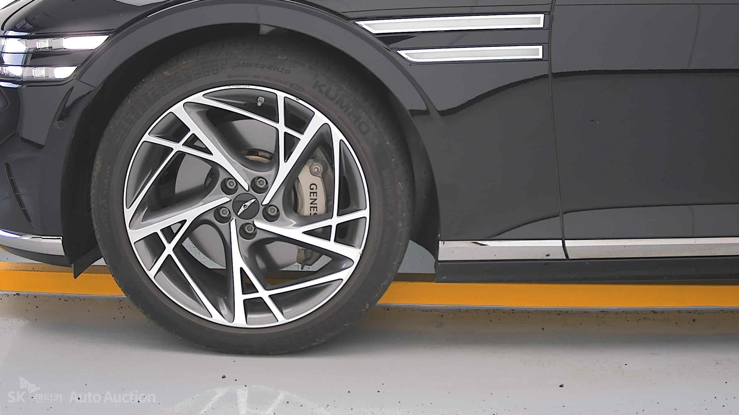 2022 - genesis g90