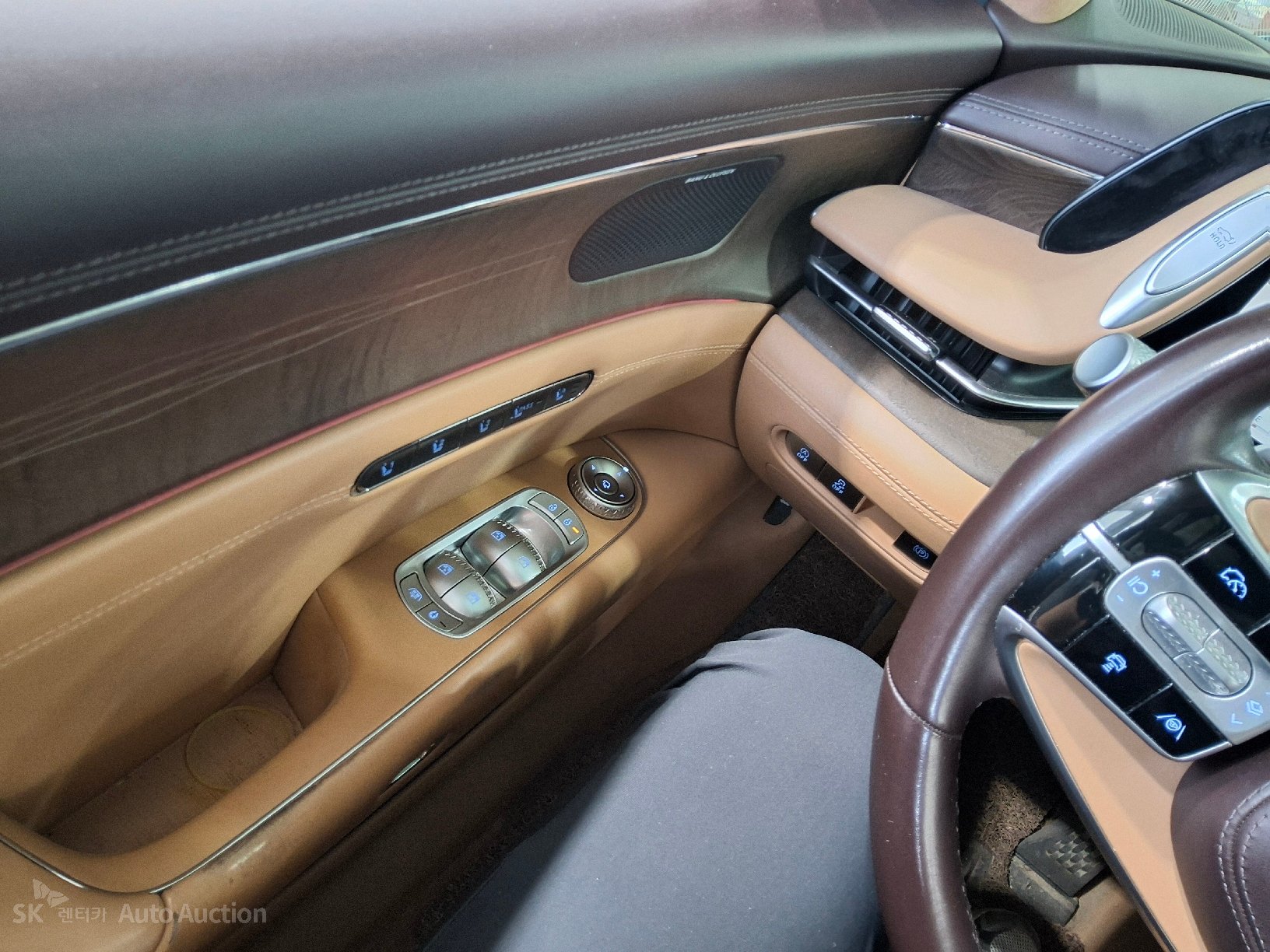2022 - genesis g90
