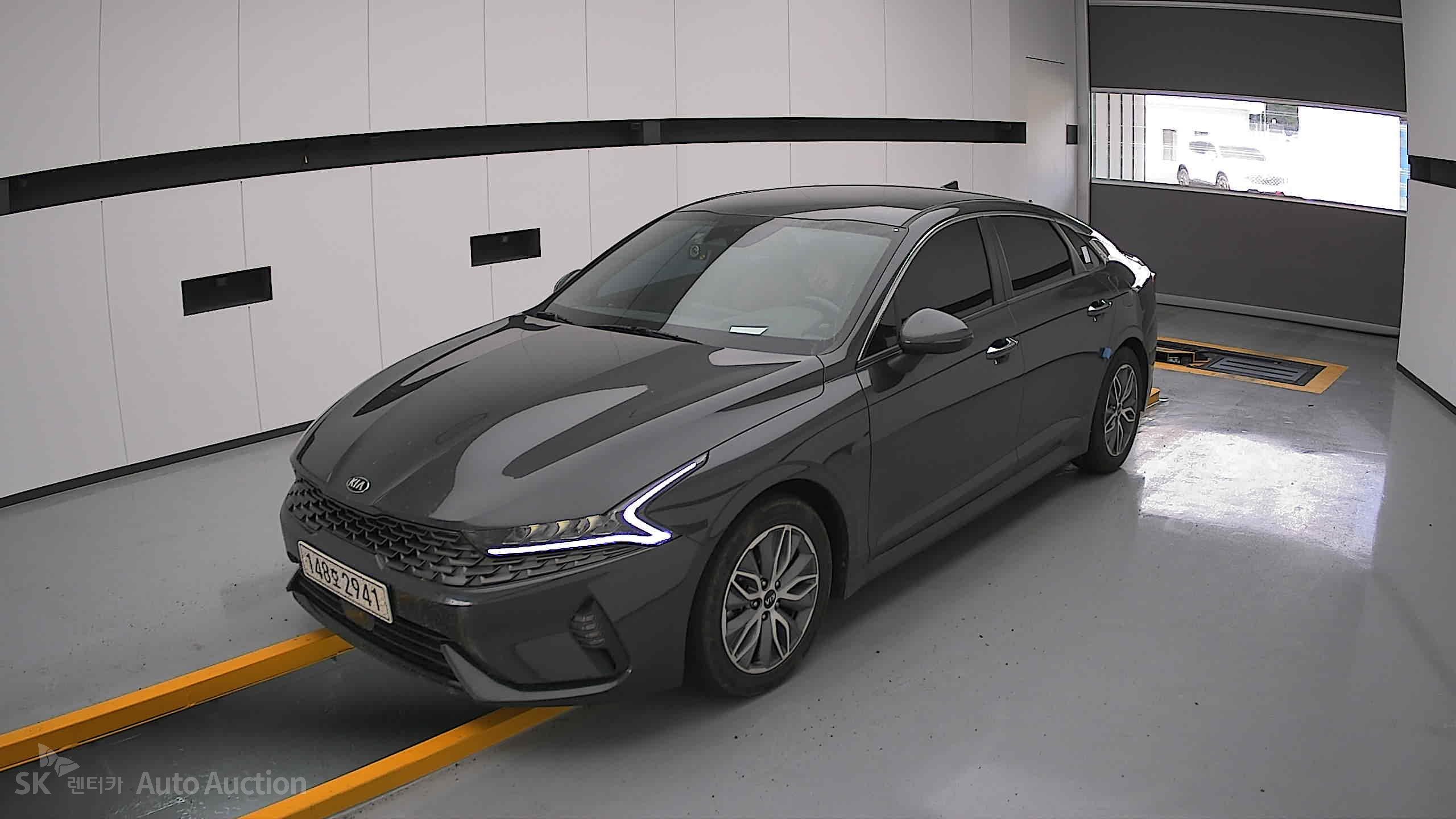 2021 - kia k5