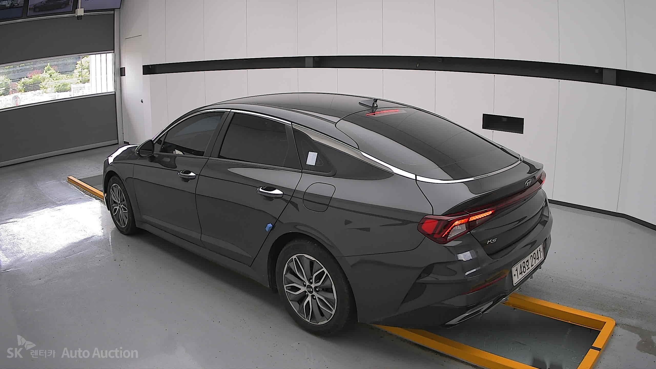2021 - kia k5