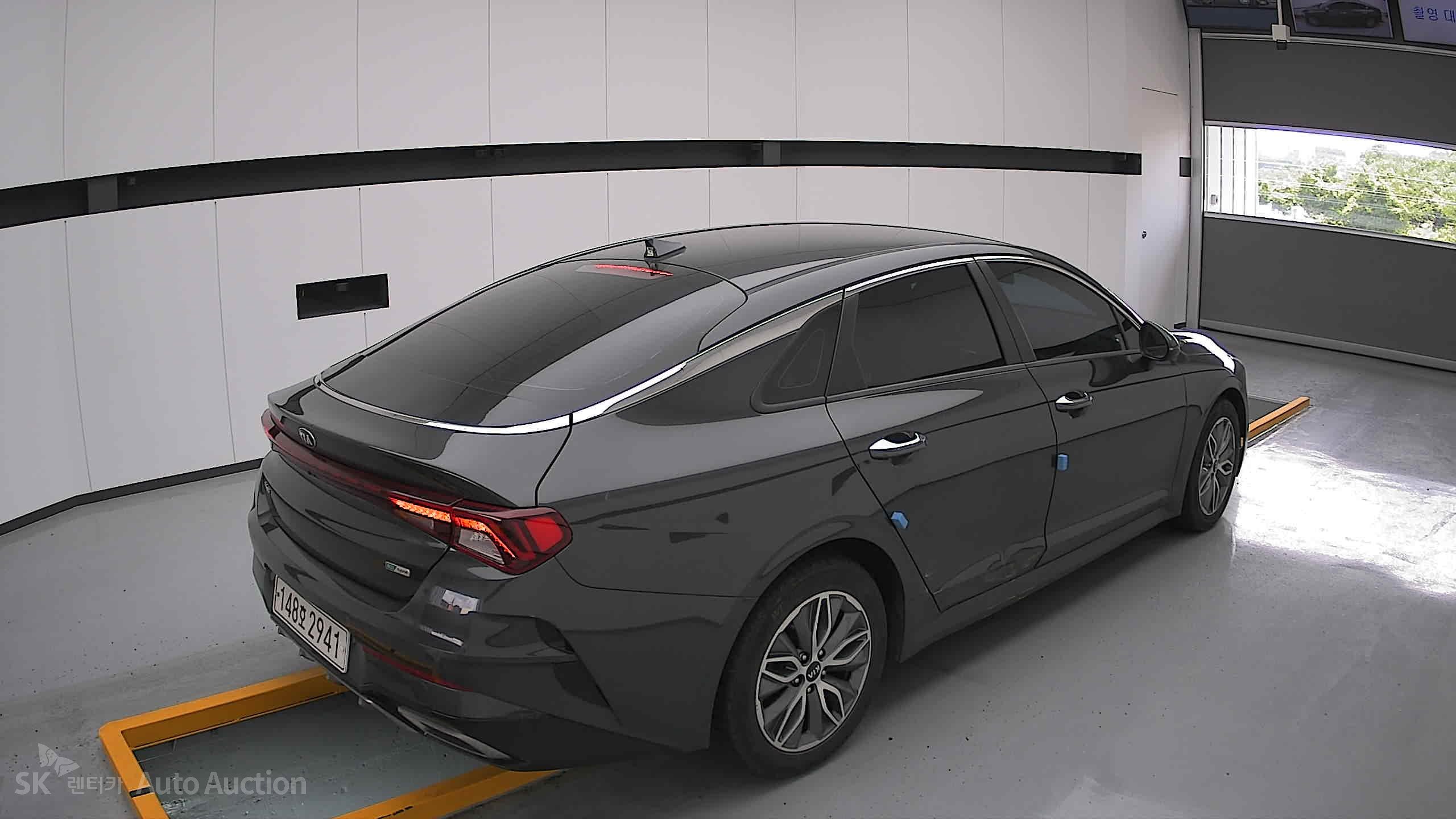 2021 - kia k5