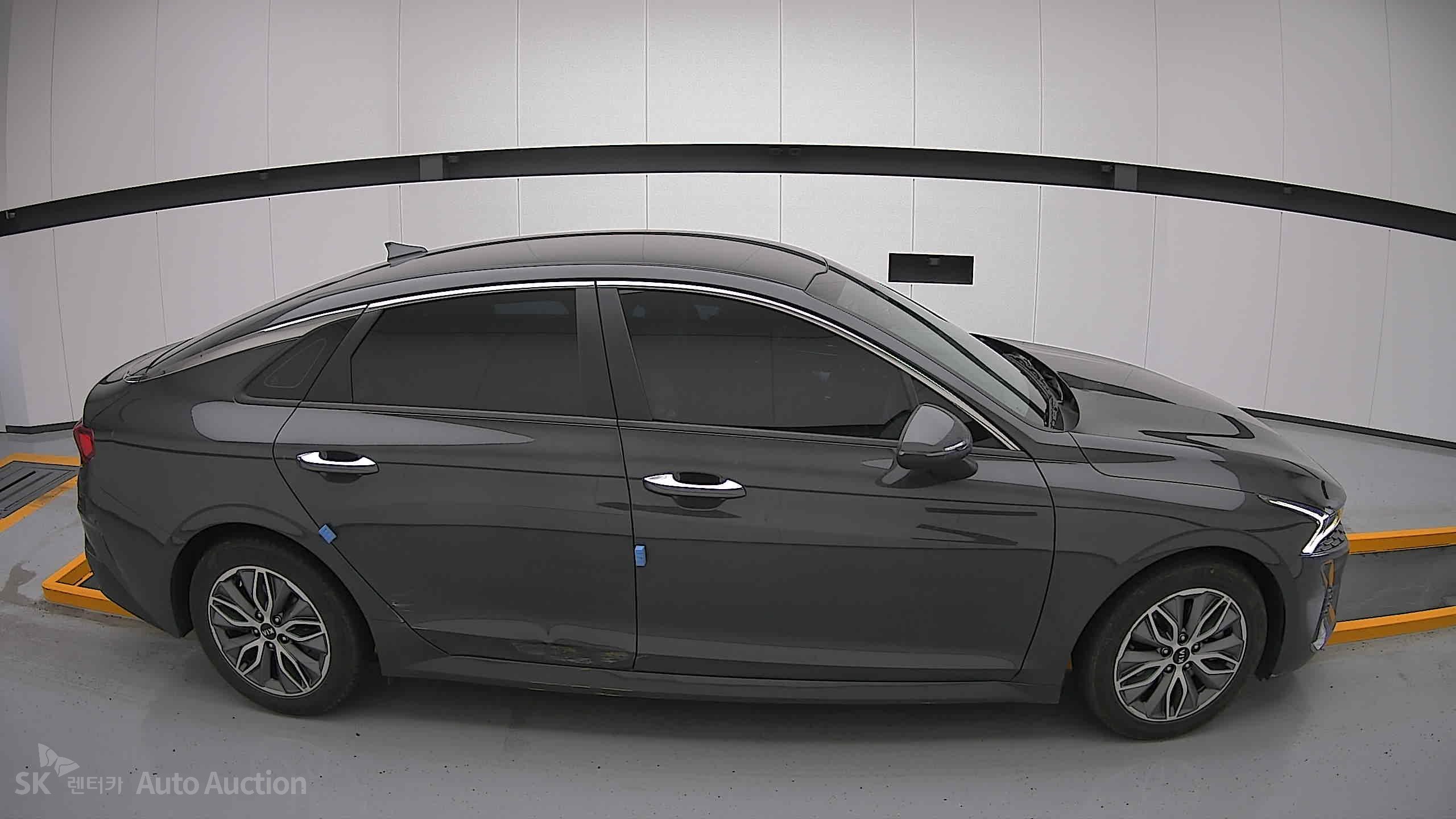 2021 - kia k5