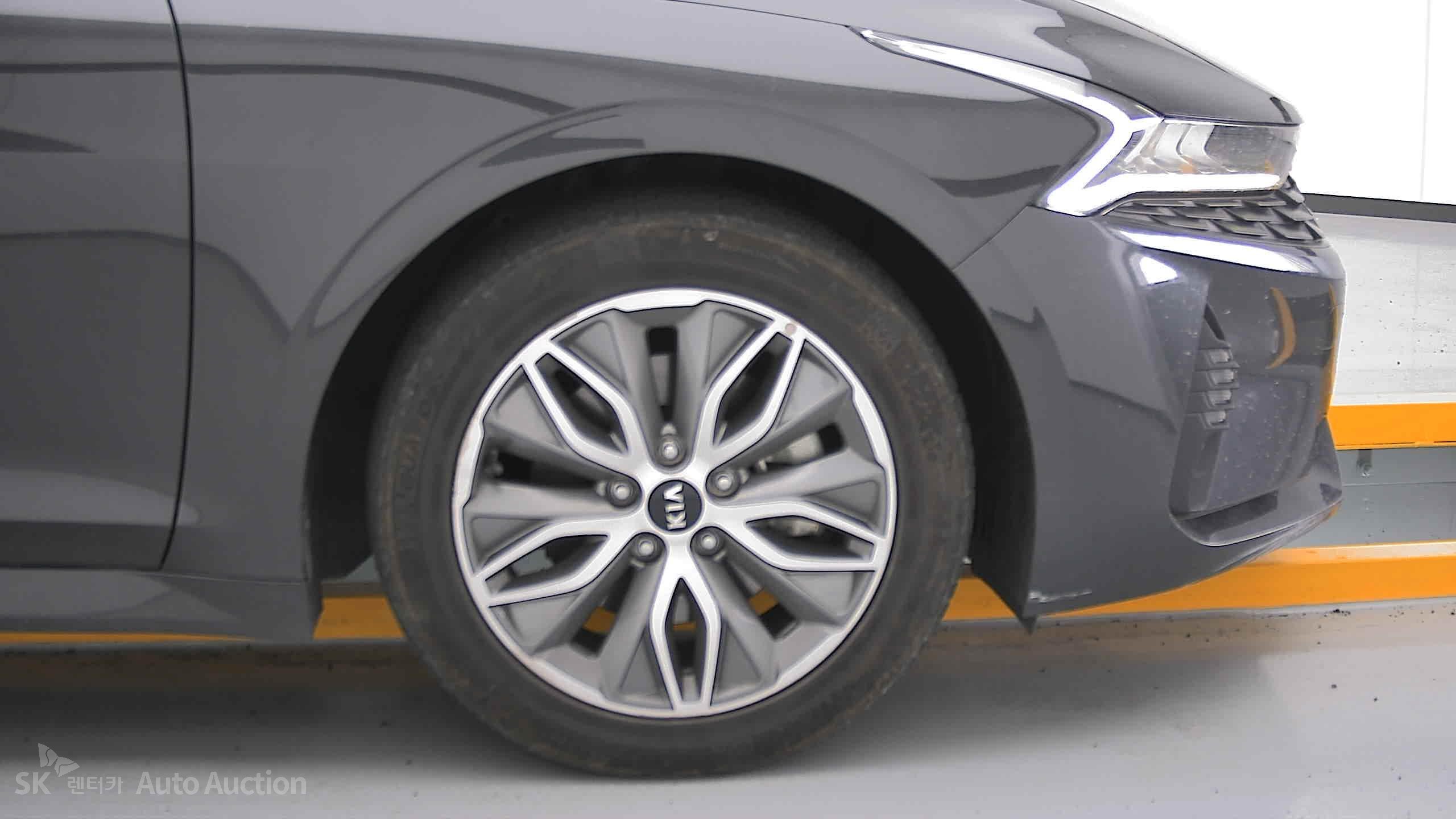2021 - kia k5