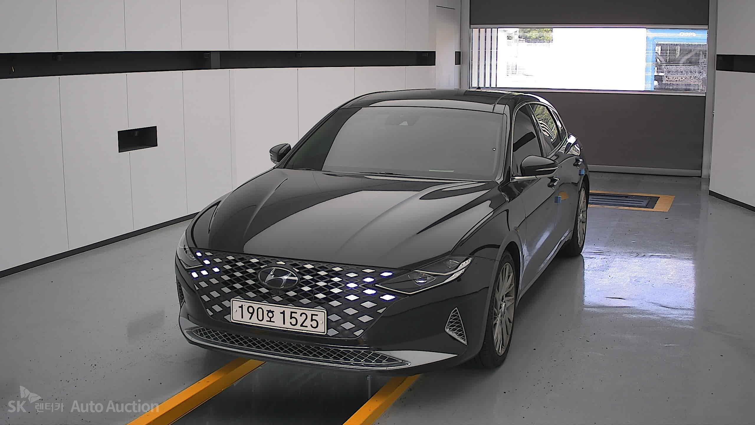 2022 - hyundai grandeur