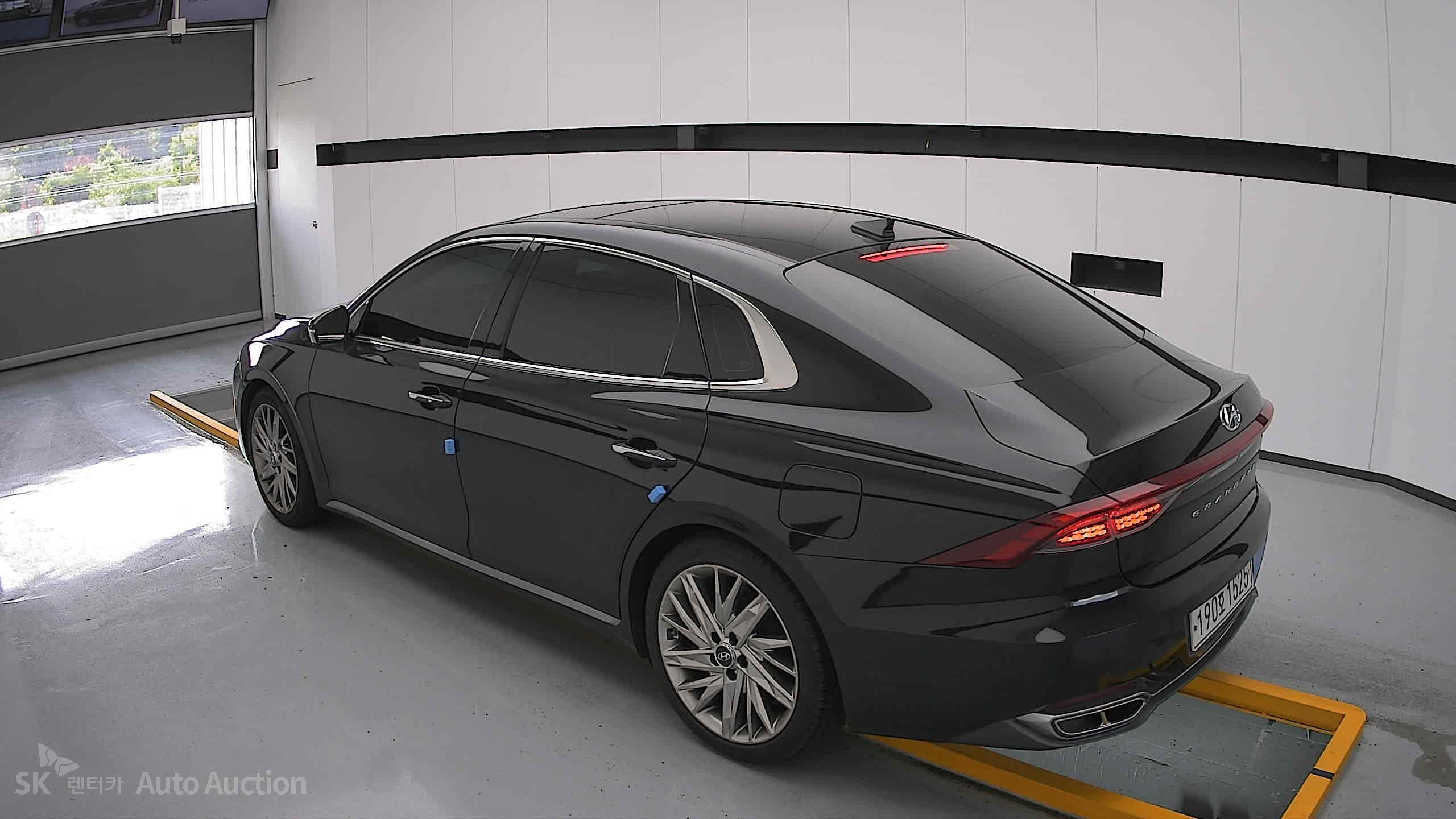 2022 - hyundai grandeur