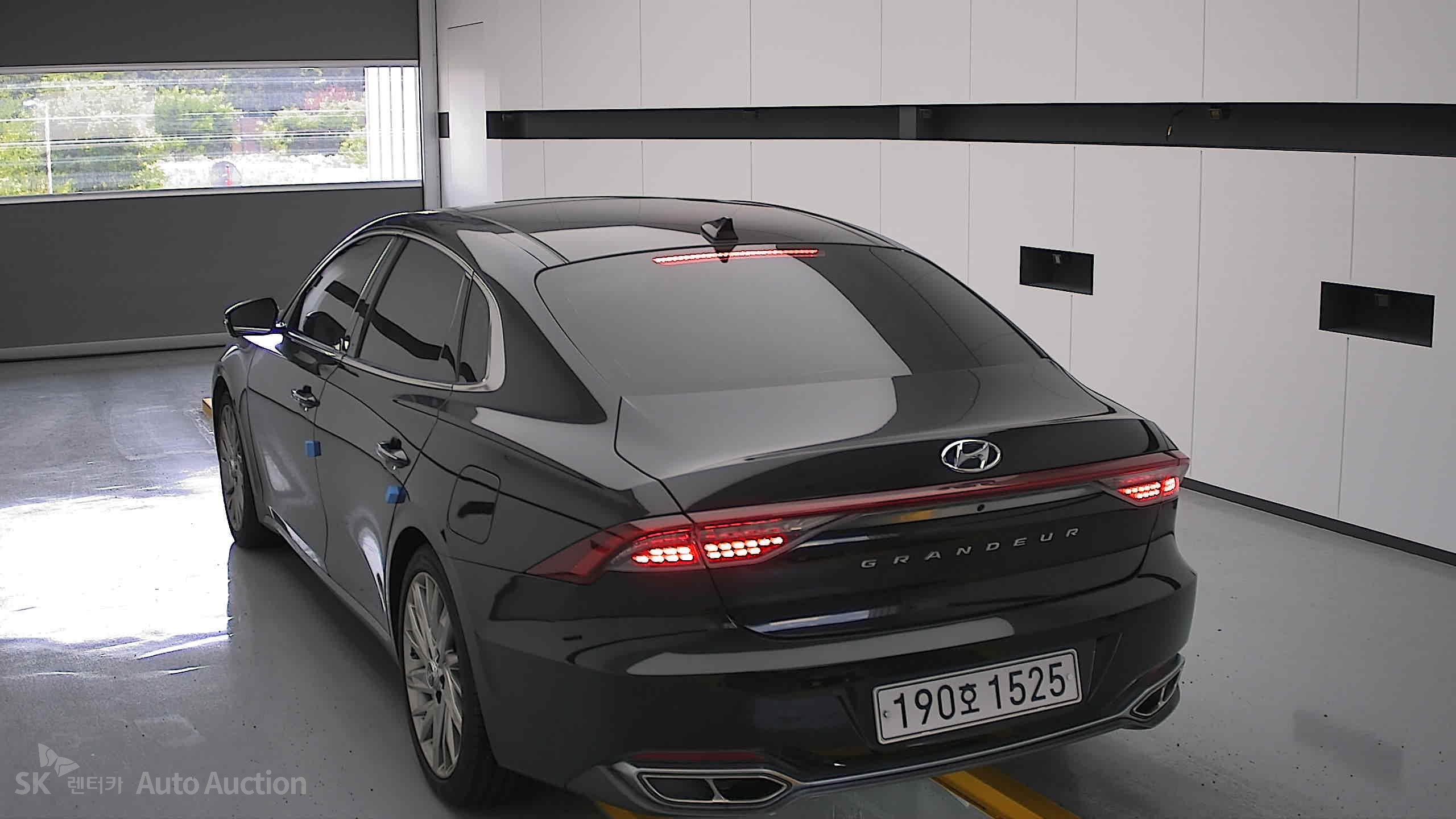 2022 - hyundai grandeur