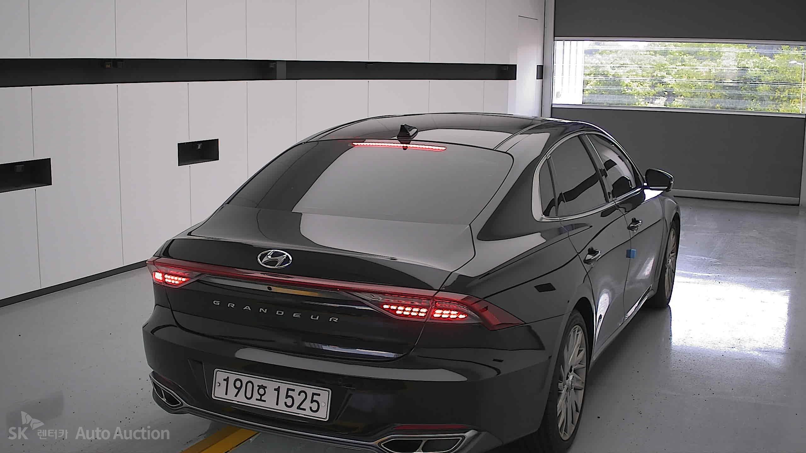2022 - hyundai grandeur